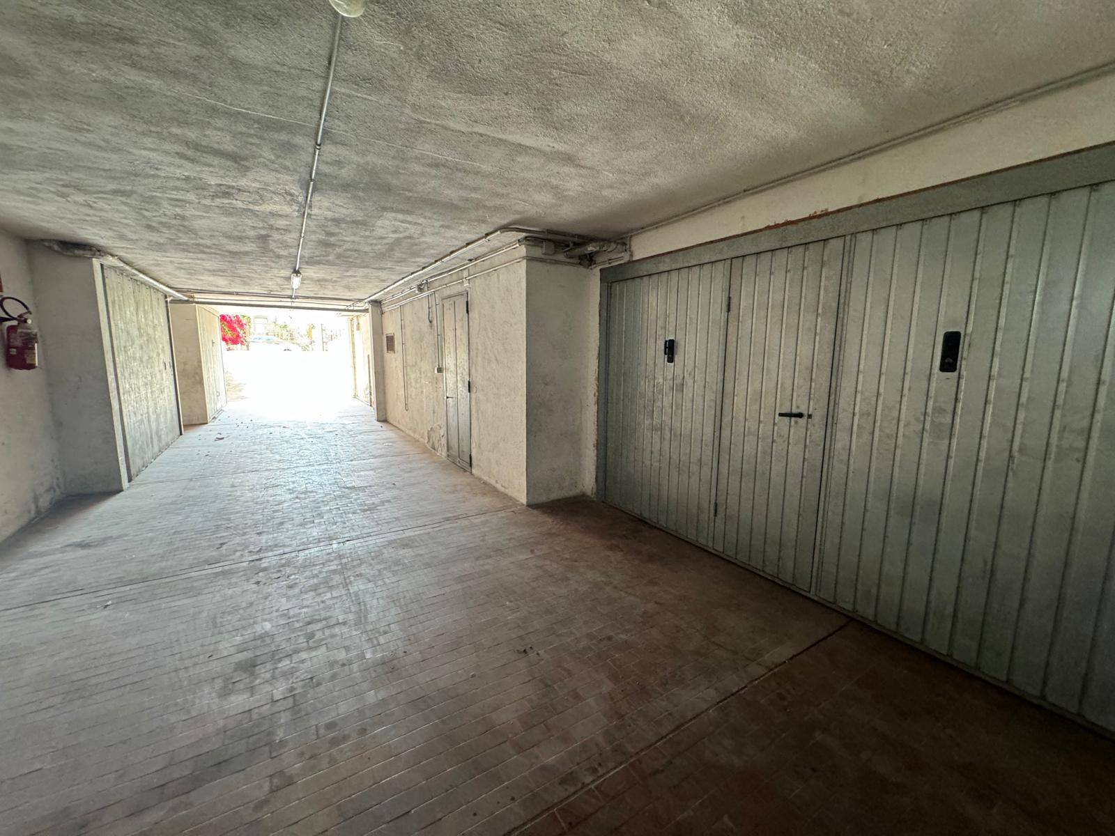 Box o garage in vendita a Quartu Sant'Elena, San Bendetto - Via Fiume