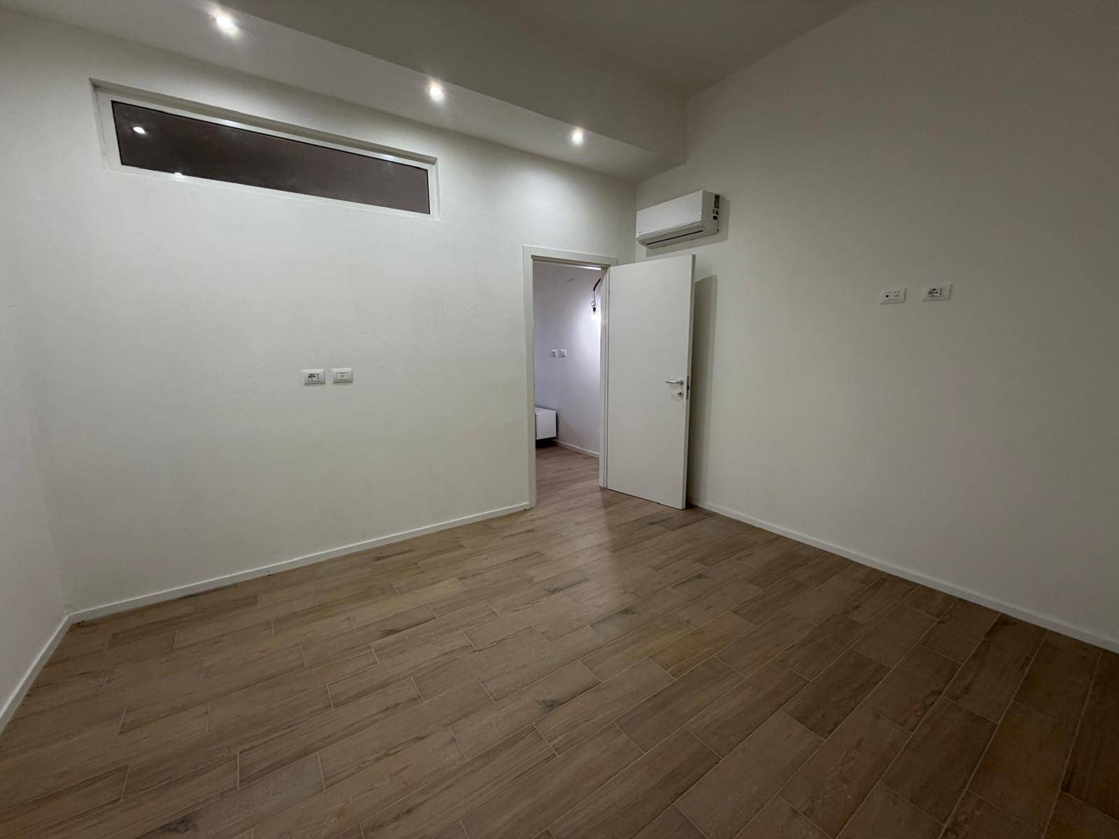 Deposito commerciale in affitto a Quartu Sant'Elena, Quartello