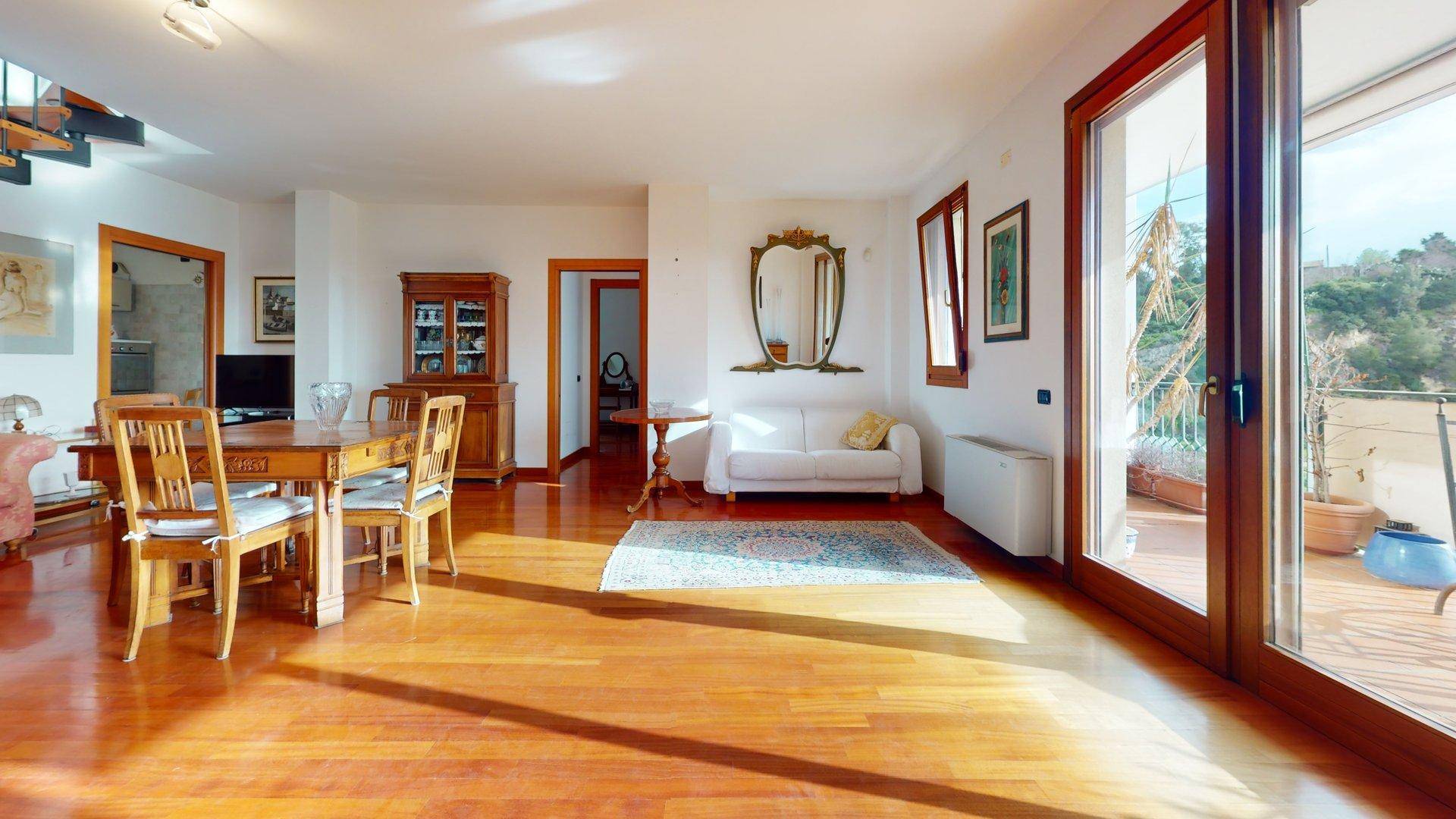 Appartamento in vendita a Cagliari, Punici