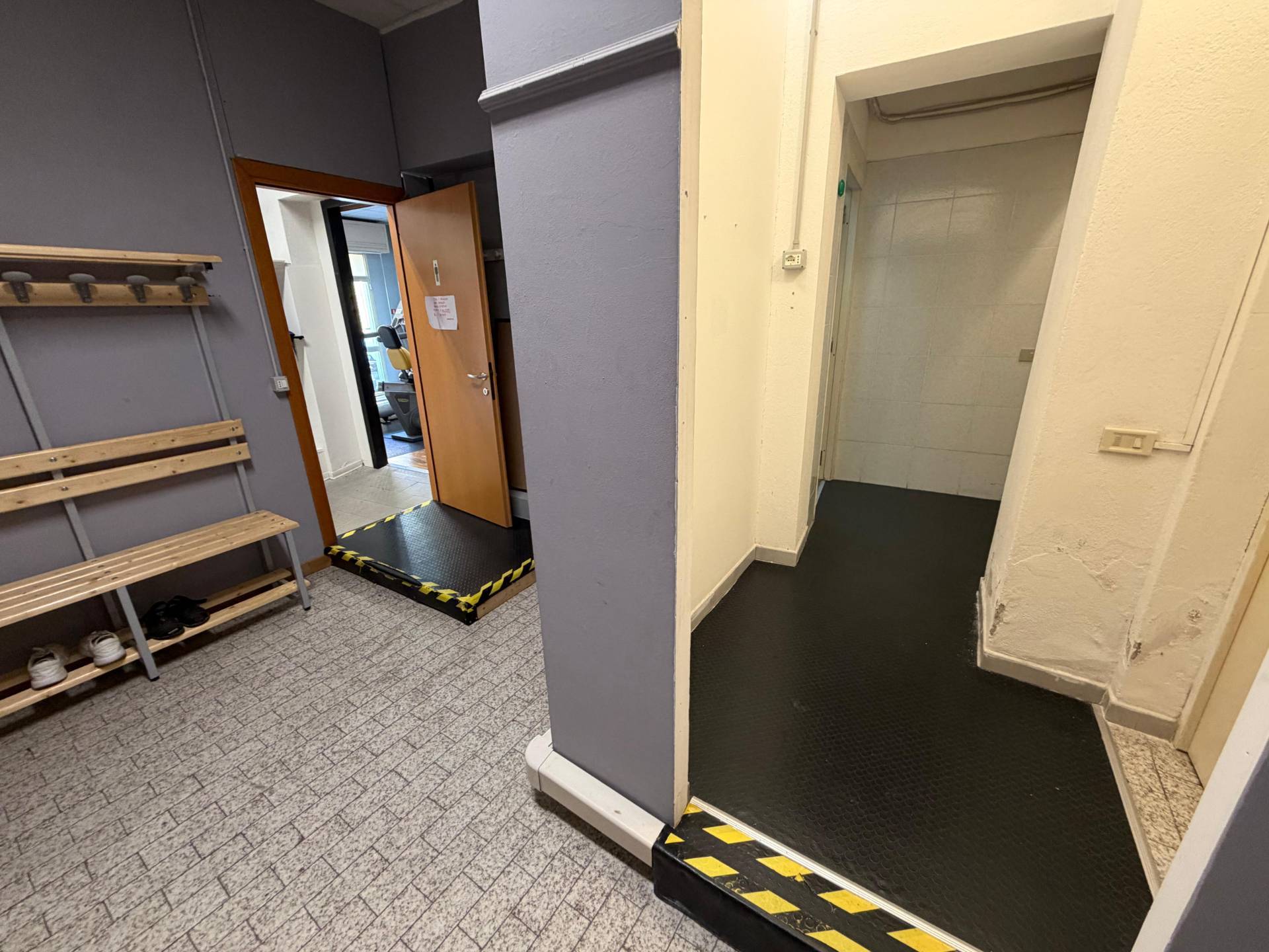 Attivit commerciale in vendita a Quartu Sant'Elena, Centro Via Cagliari - Merello