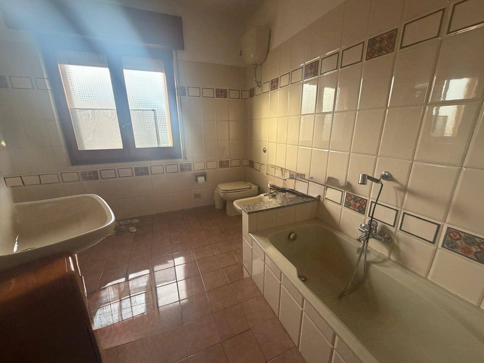 Appartamento in vendita a Quartu Sant'Elena, Centro Via Cagliari - Merello