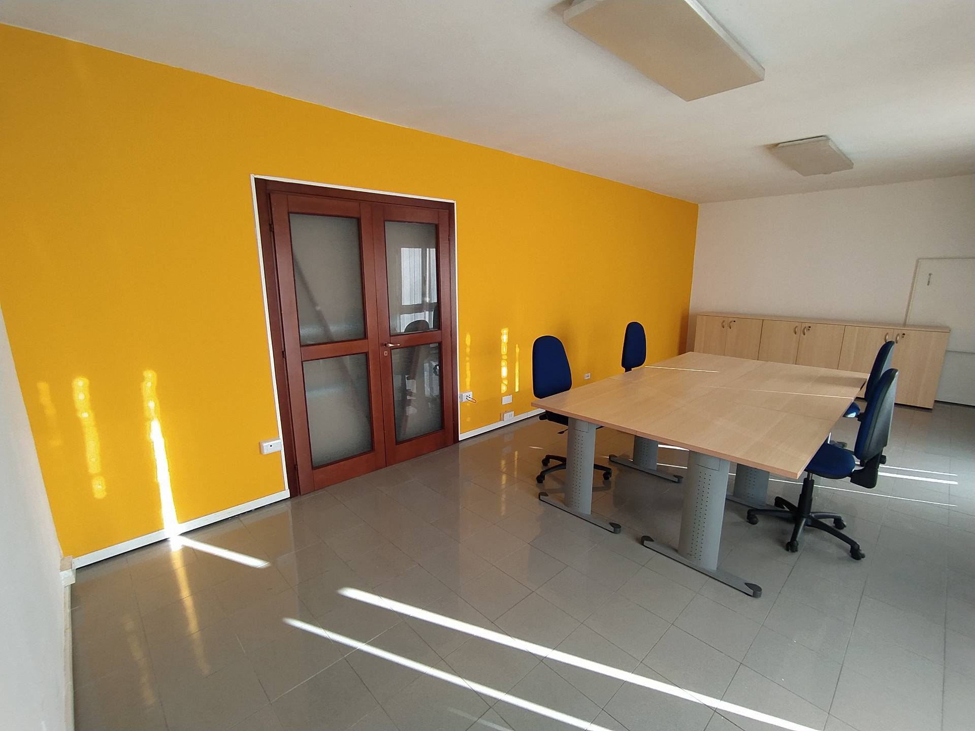 Locale Artigianale in vendita a Cagliari, Is Mirrionis