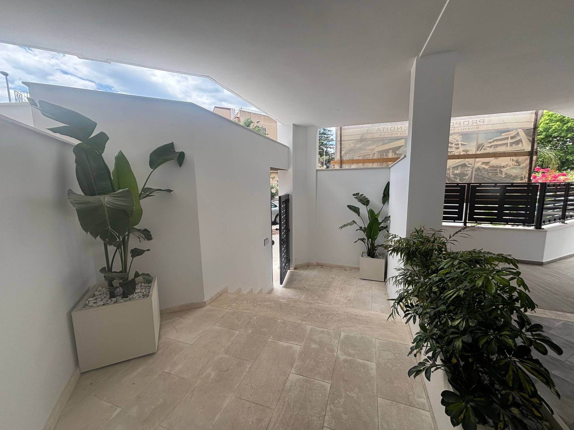 Magazzino in affitto a Quartu Sant'Elena, Colombo