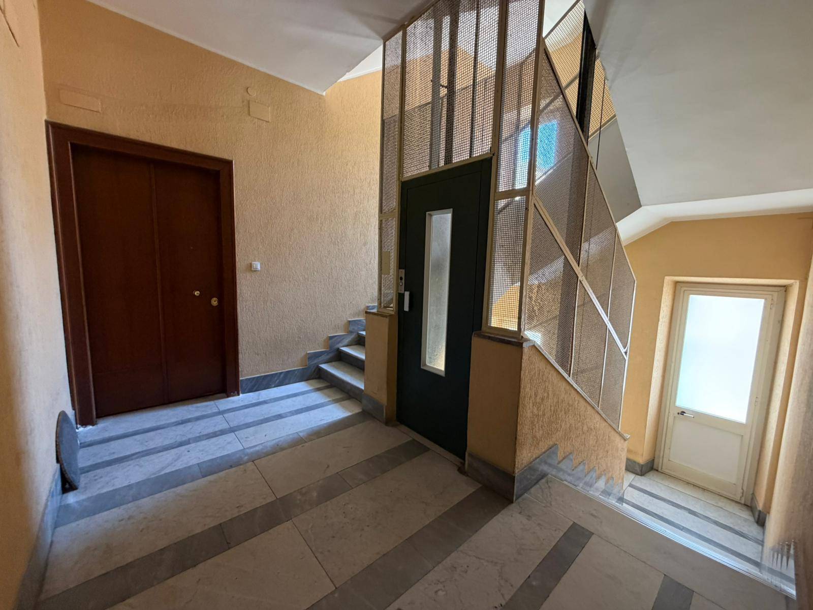 Appartamento in vendita a Cagliari, Centro