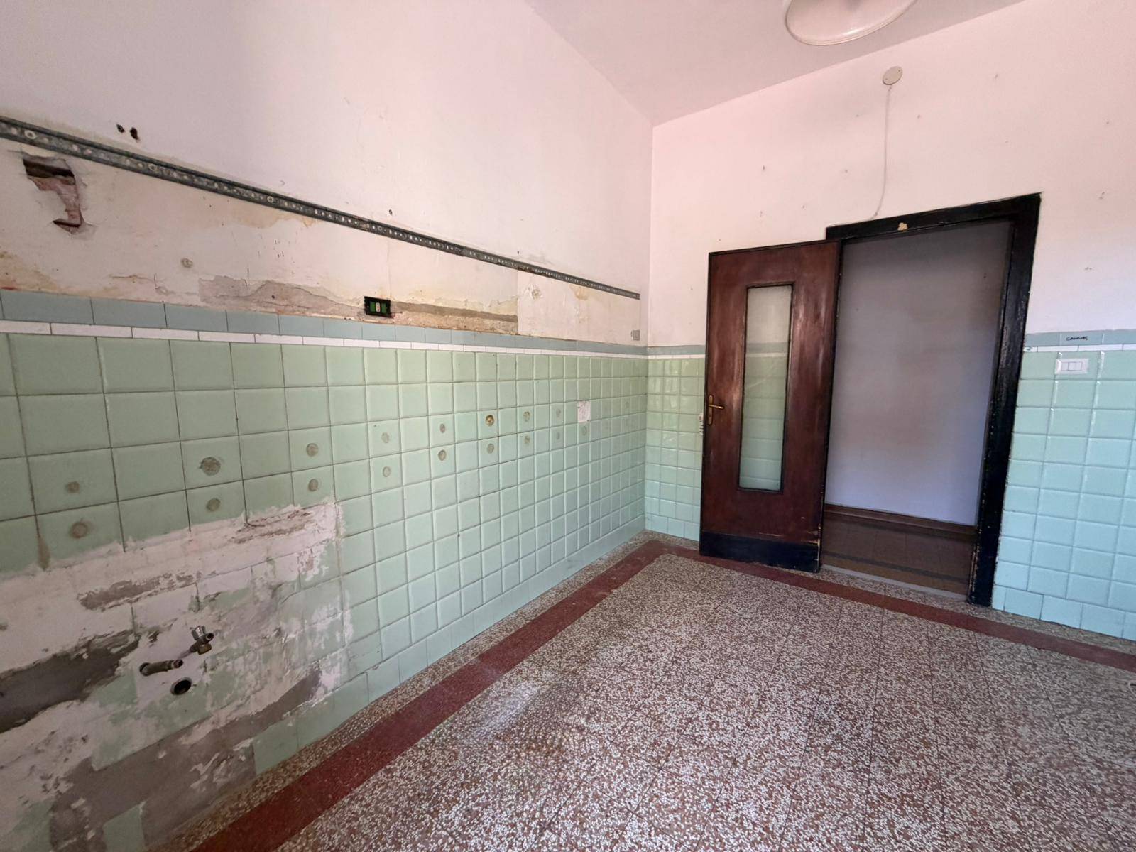 Appartamento in vendita a Cagliari, Centro