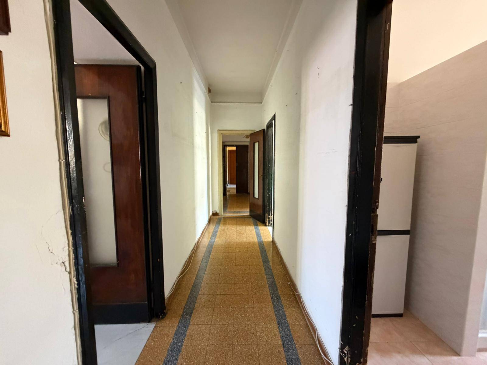 Appartamento in vendita a Cagliari, Centro