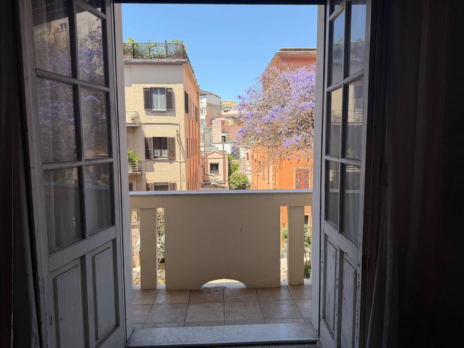 Appartamento in vendita a Cagliari, Centro