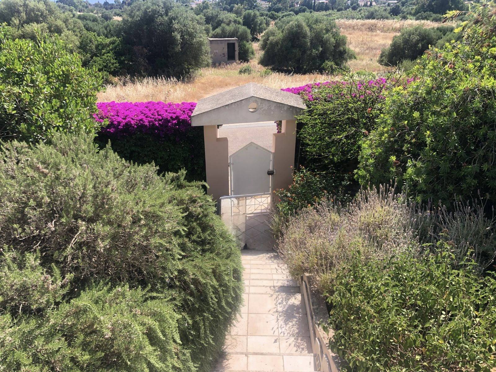 Villa Bifamiliare in affitto a Quartu Sant'Elena, Litorale