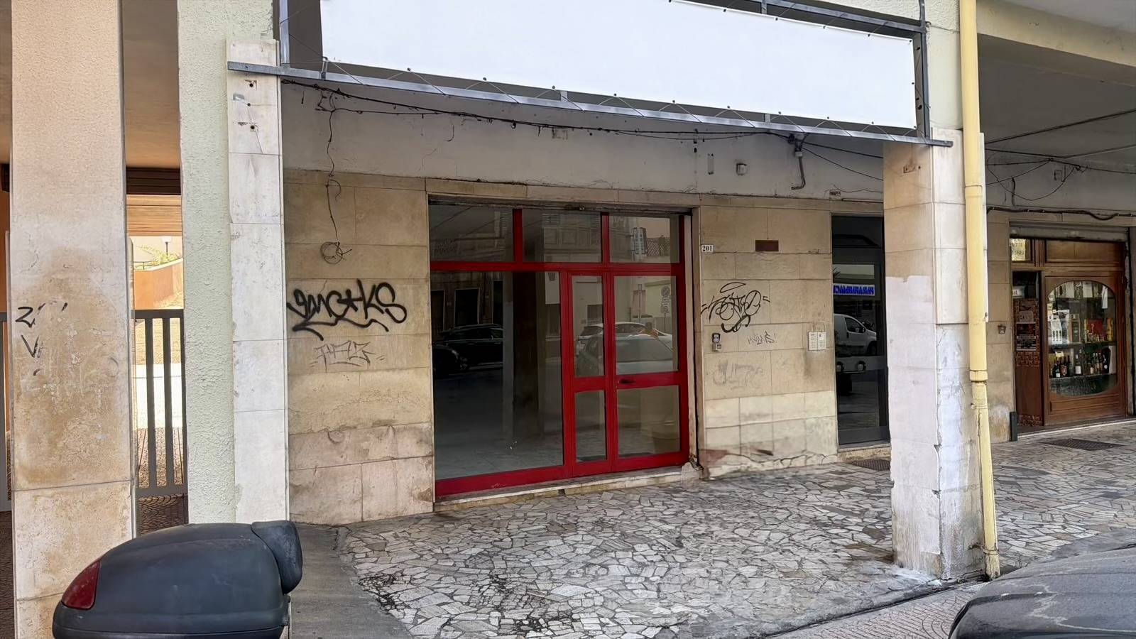 Locale commerciale in affitto a Cagliari, Sant'Avendrace