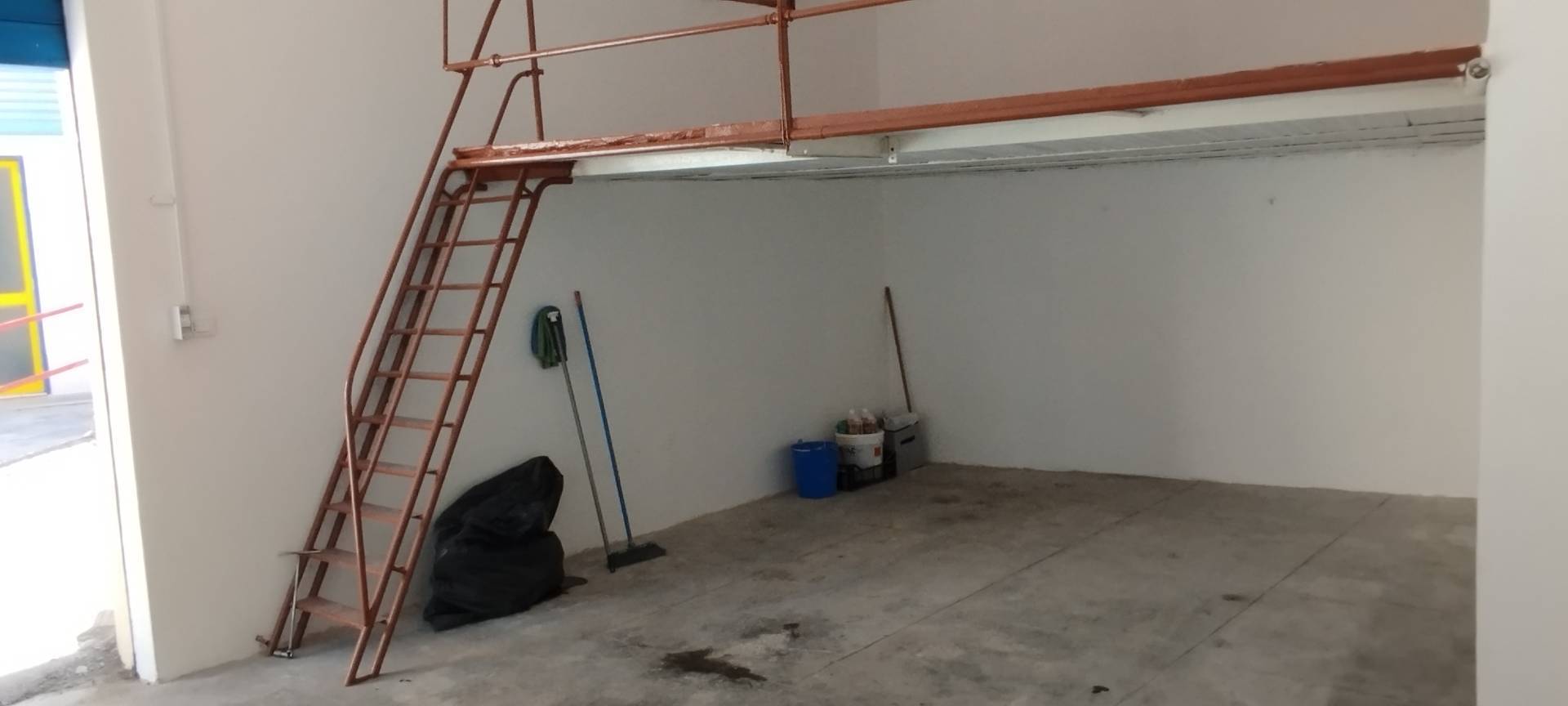 Box auto in vendita a Palermo