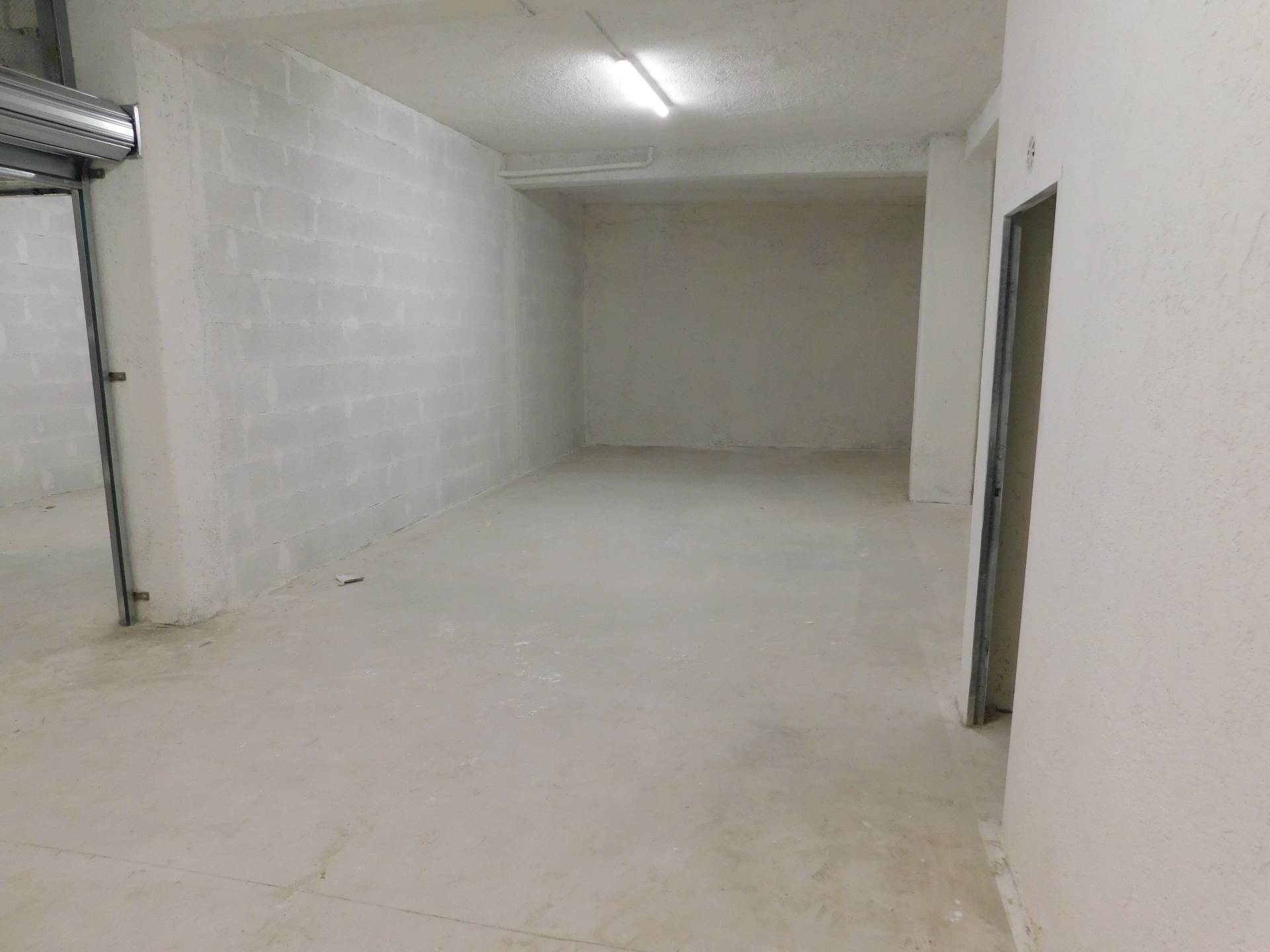 Box o garage in vendita a Marino, Frattocchie