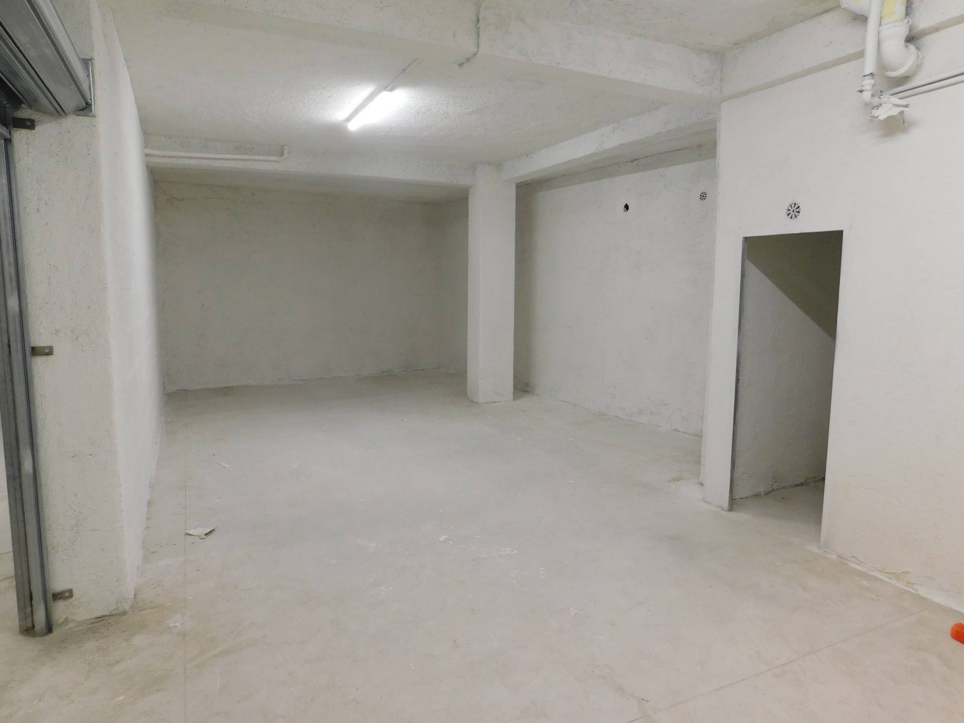 Box o garage in vendita a Marino, Frattocchie