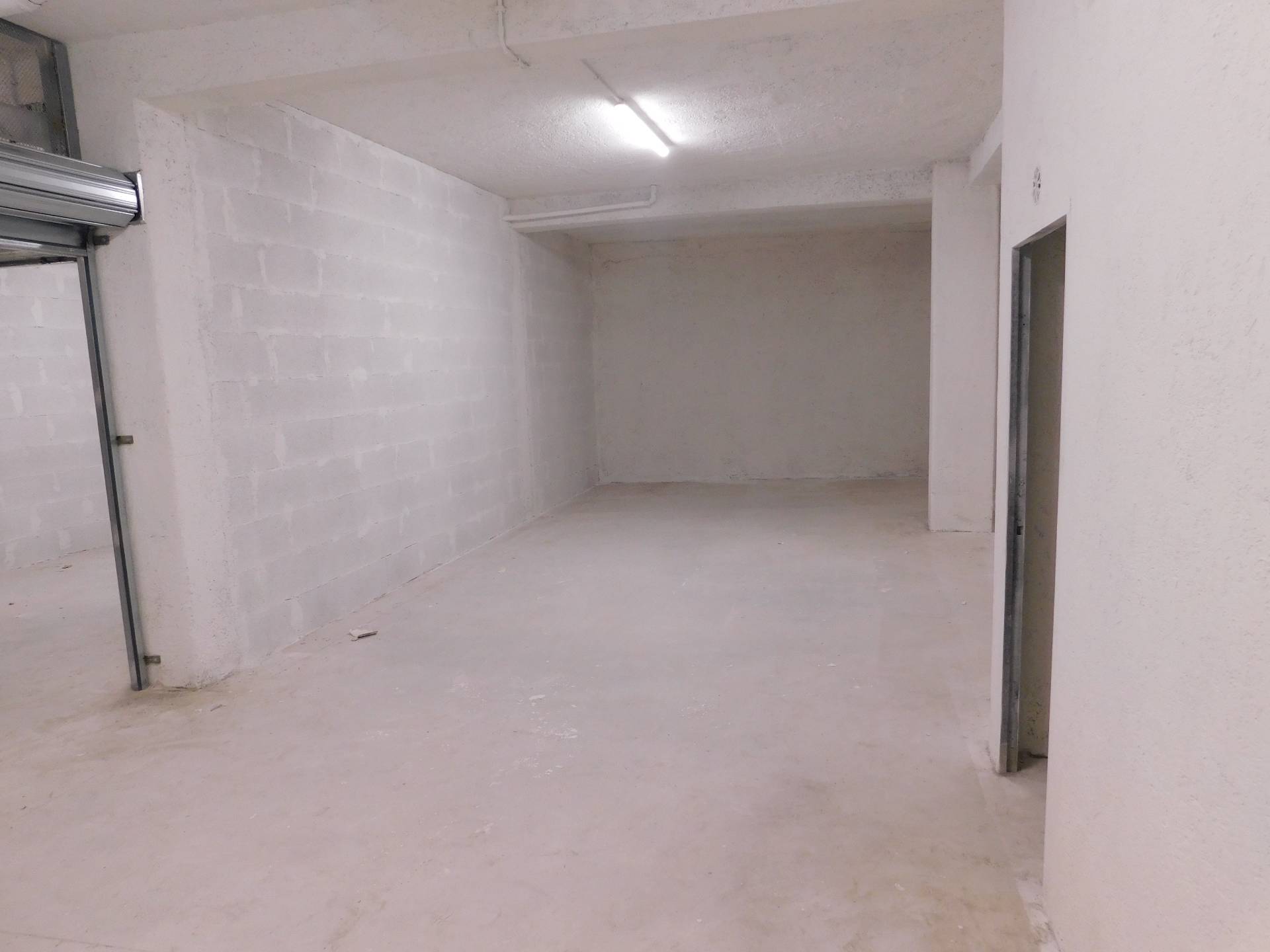 Box o garage in vendita a Marino, Frattocchie