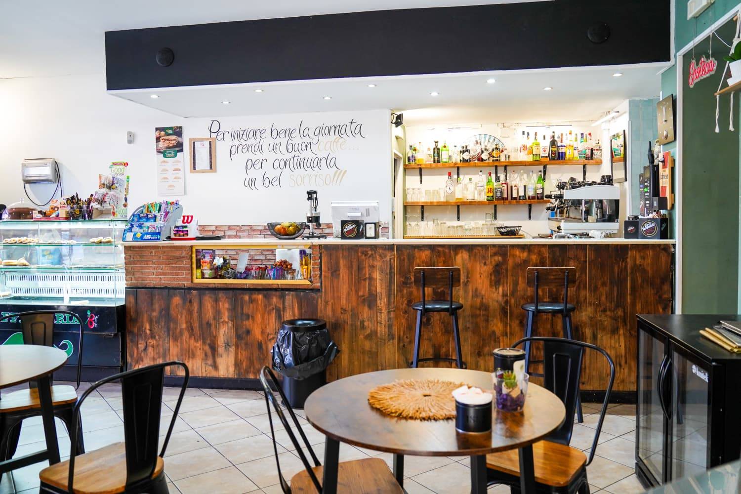 Attivit commerciale in vendita a Albano Laziale, Pavona