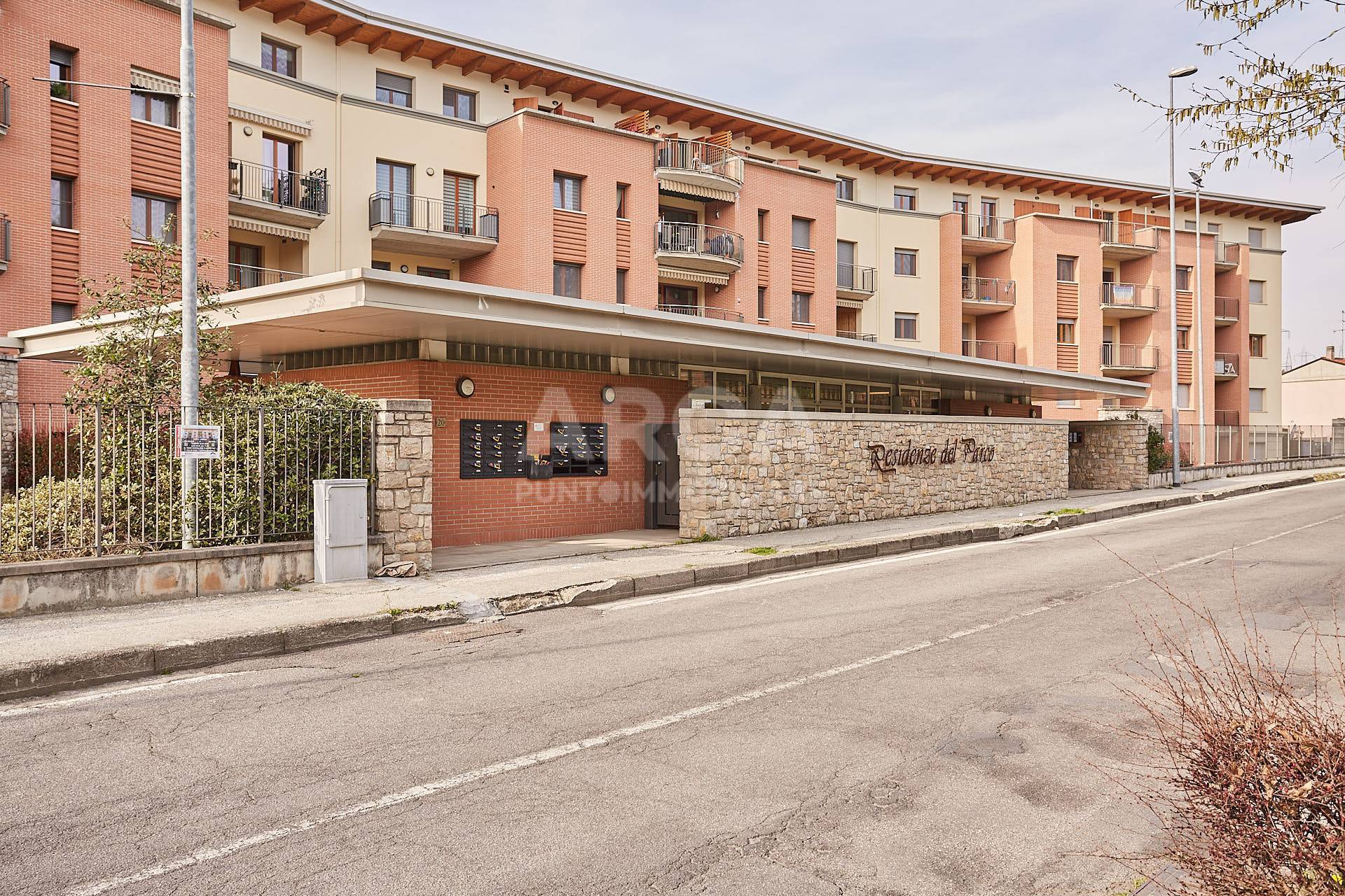 Appartamento in vendita a Carnate, Stazione