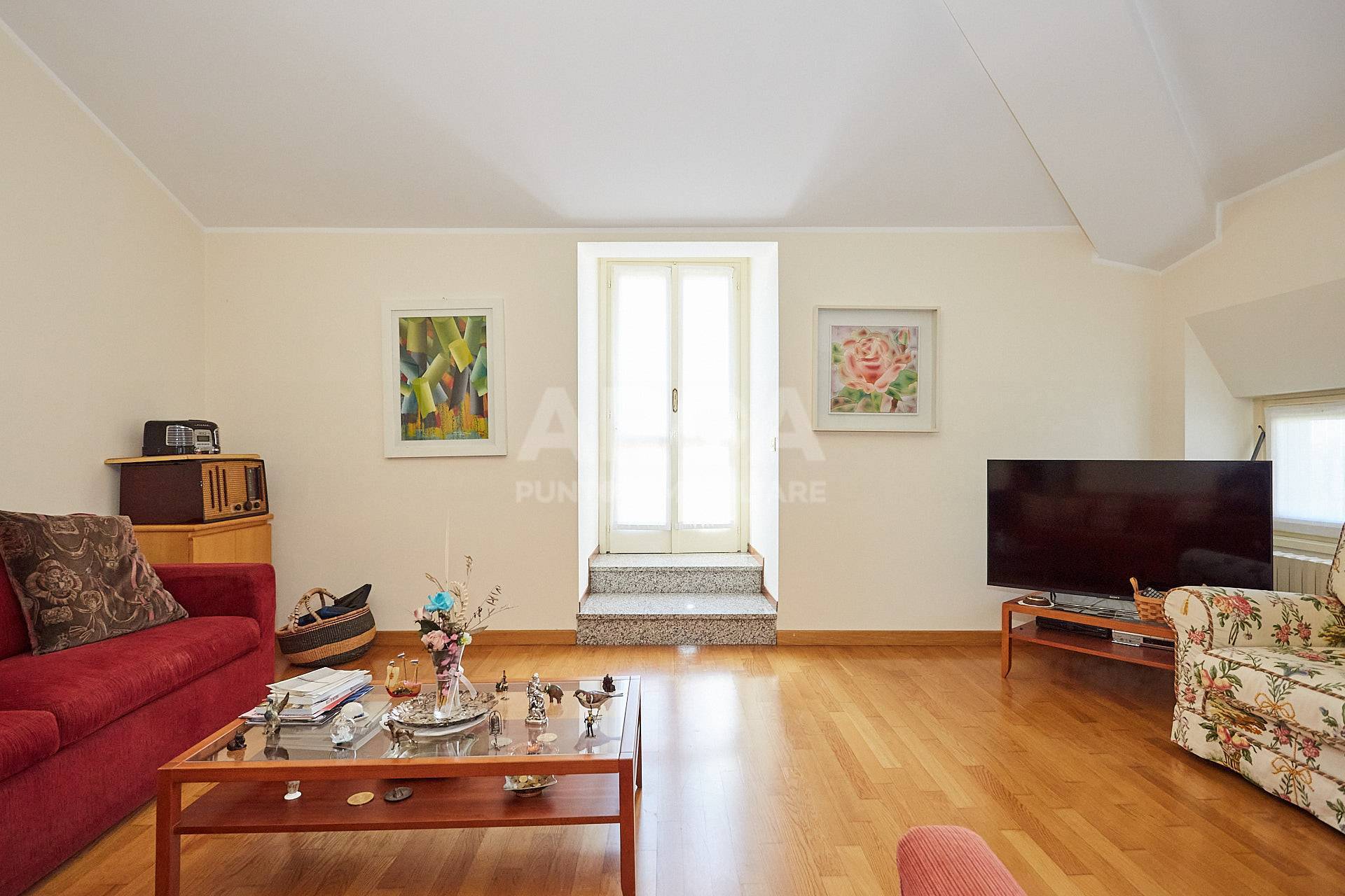 Appartamento in vendita a Montevecchia