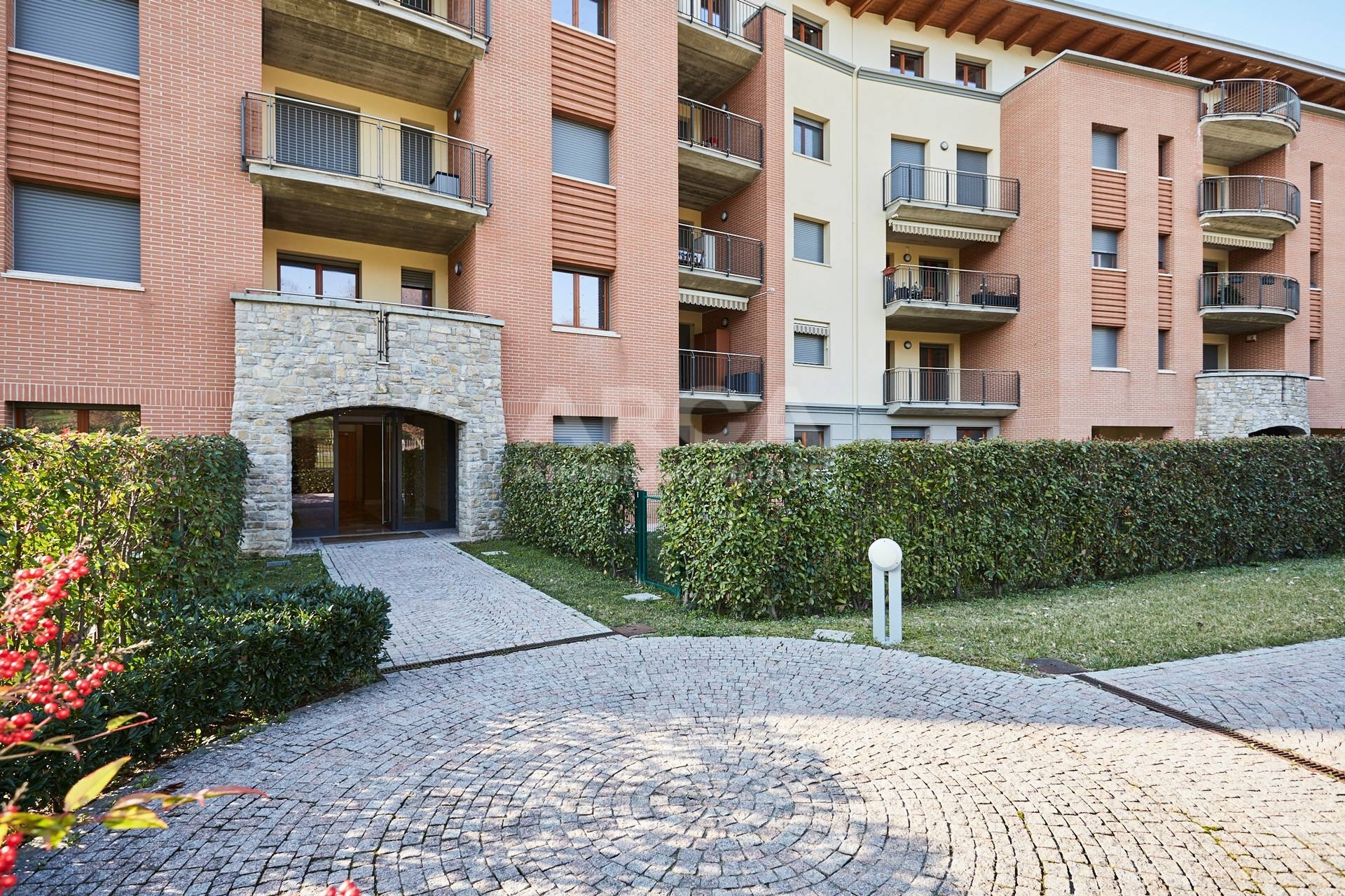 Appartamento in vendita a Carnate, Stazione