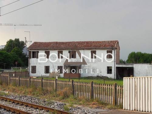 Rustico in vendita a Piombino Dese