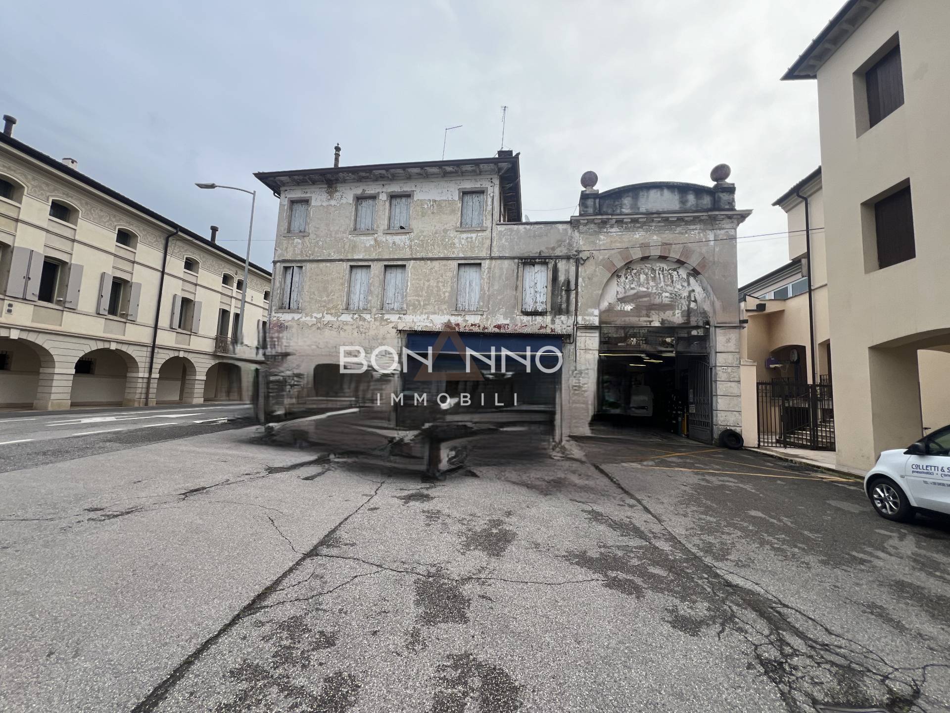 Palazzina in vendita a Conegliano