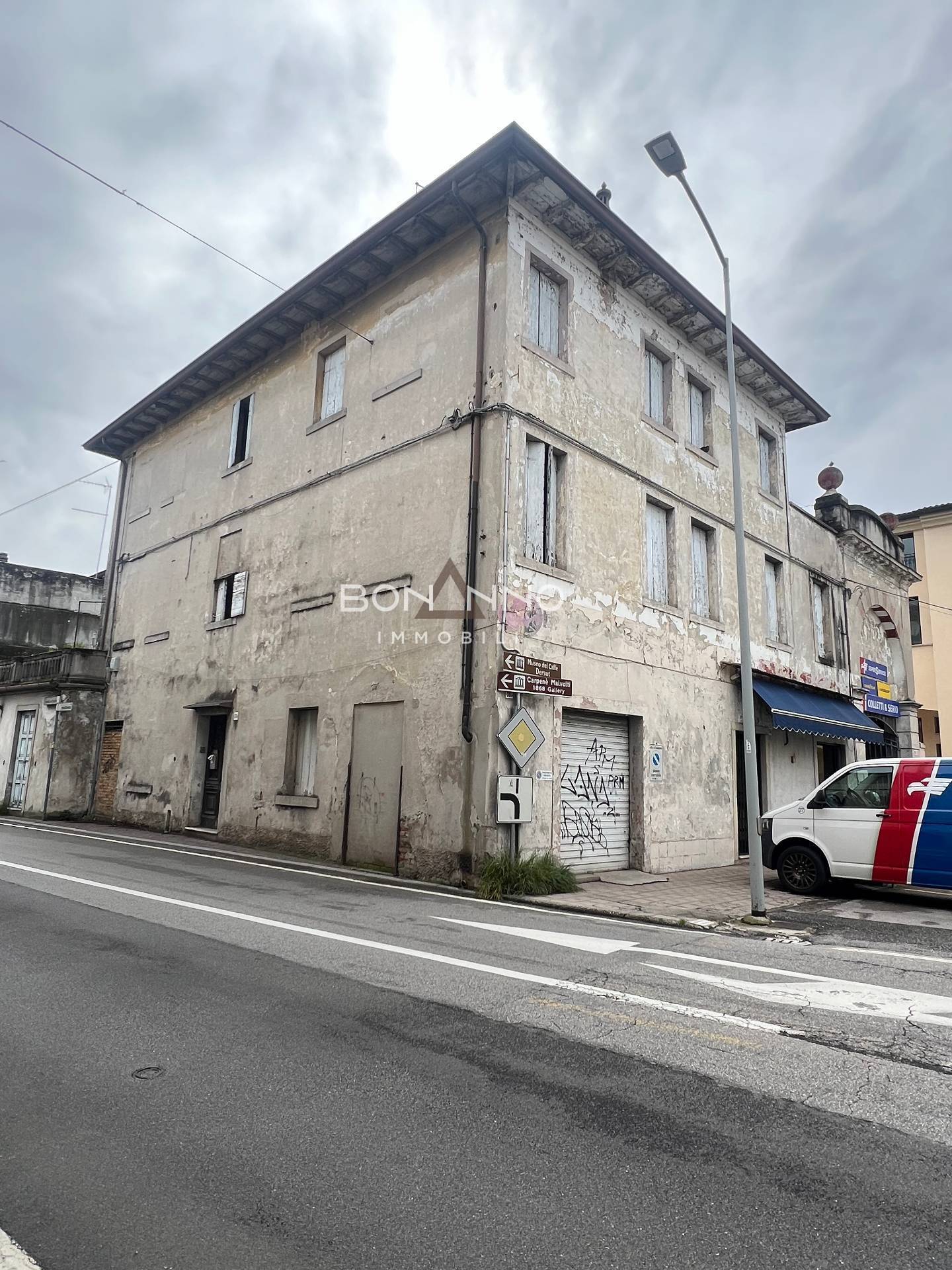 Palazzina in vendita a Conegliano
