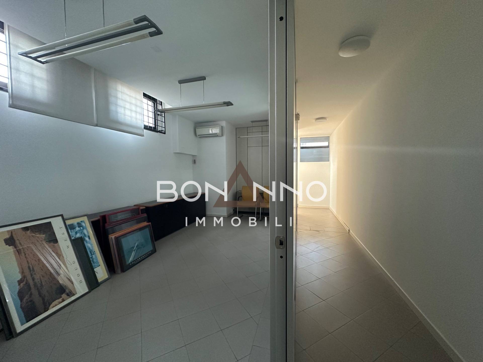 Locale commerciale in vendita a Loreggia