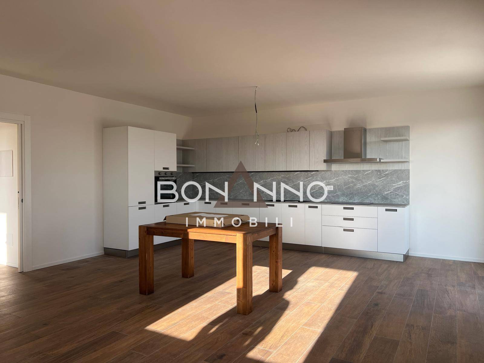 Attico in vendita a Castelfranco Veneto, Salvarosa