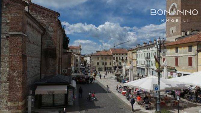 Locale commerciale in affitto a Bassano del Grappa