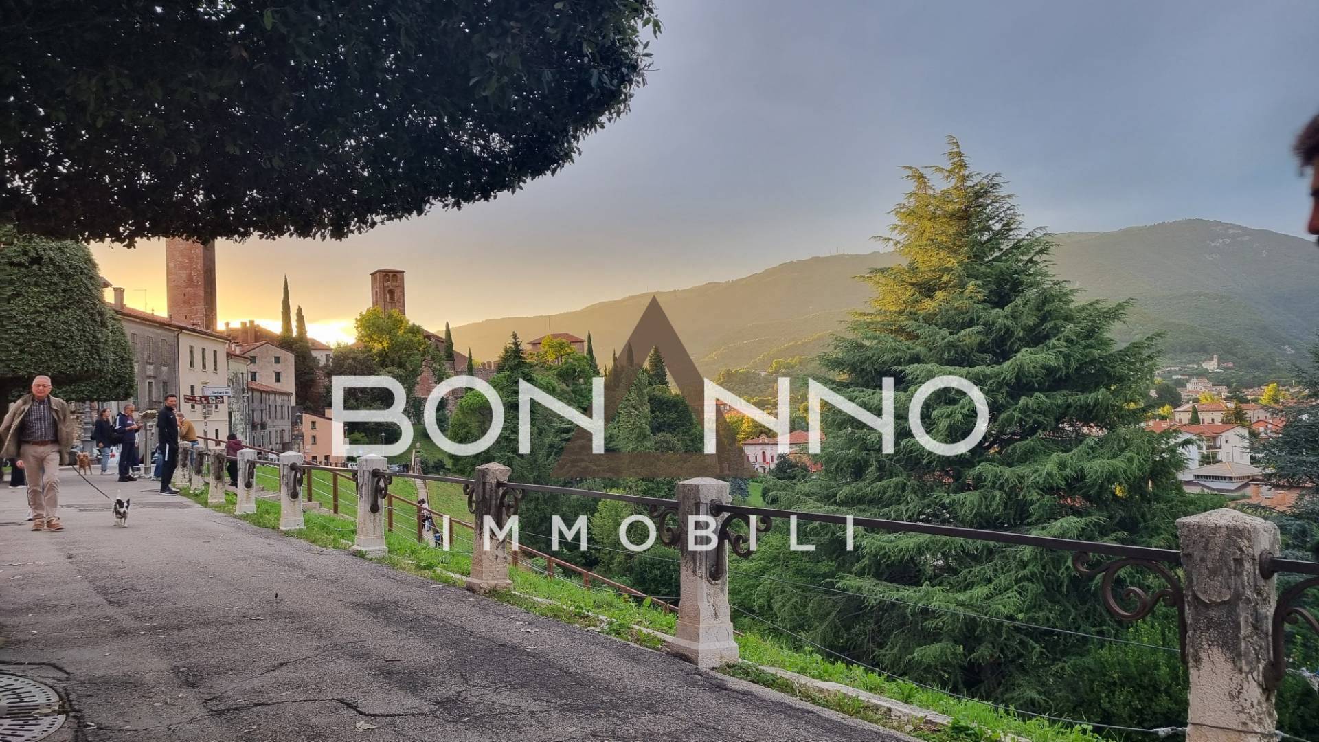 Palazzina in vendita a Bassano del Grappa