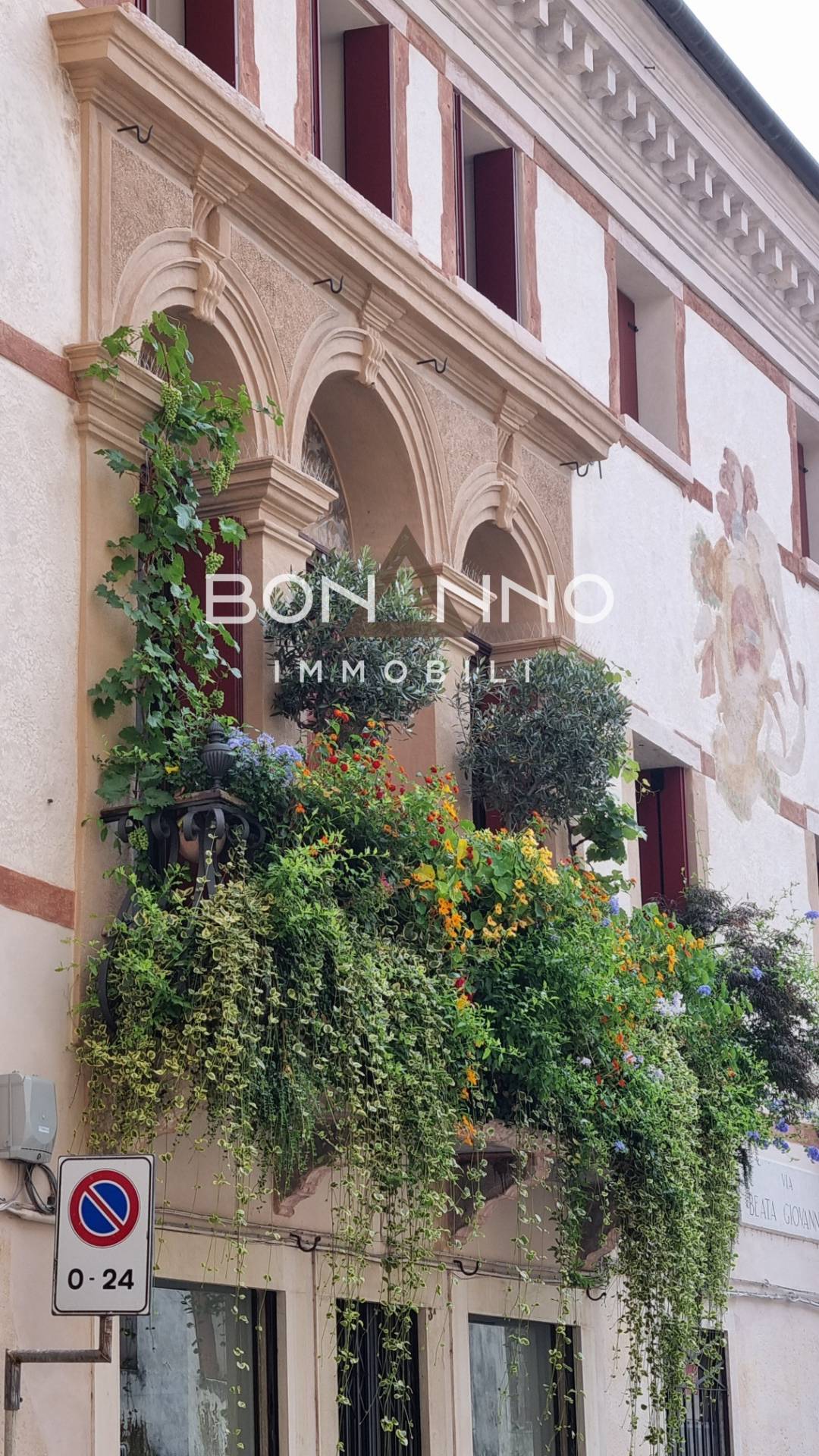 Palazzina in vendita a Bassano del Grappa