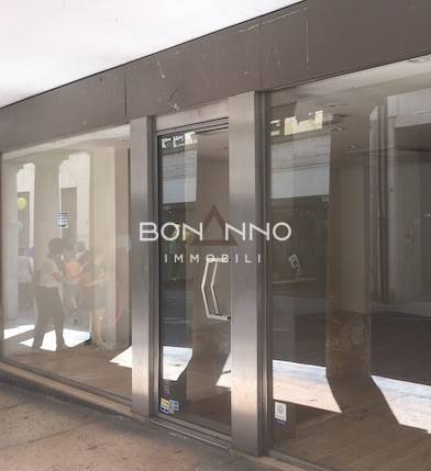 Locale commerciale in vendita a Vedelago