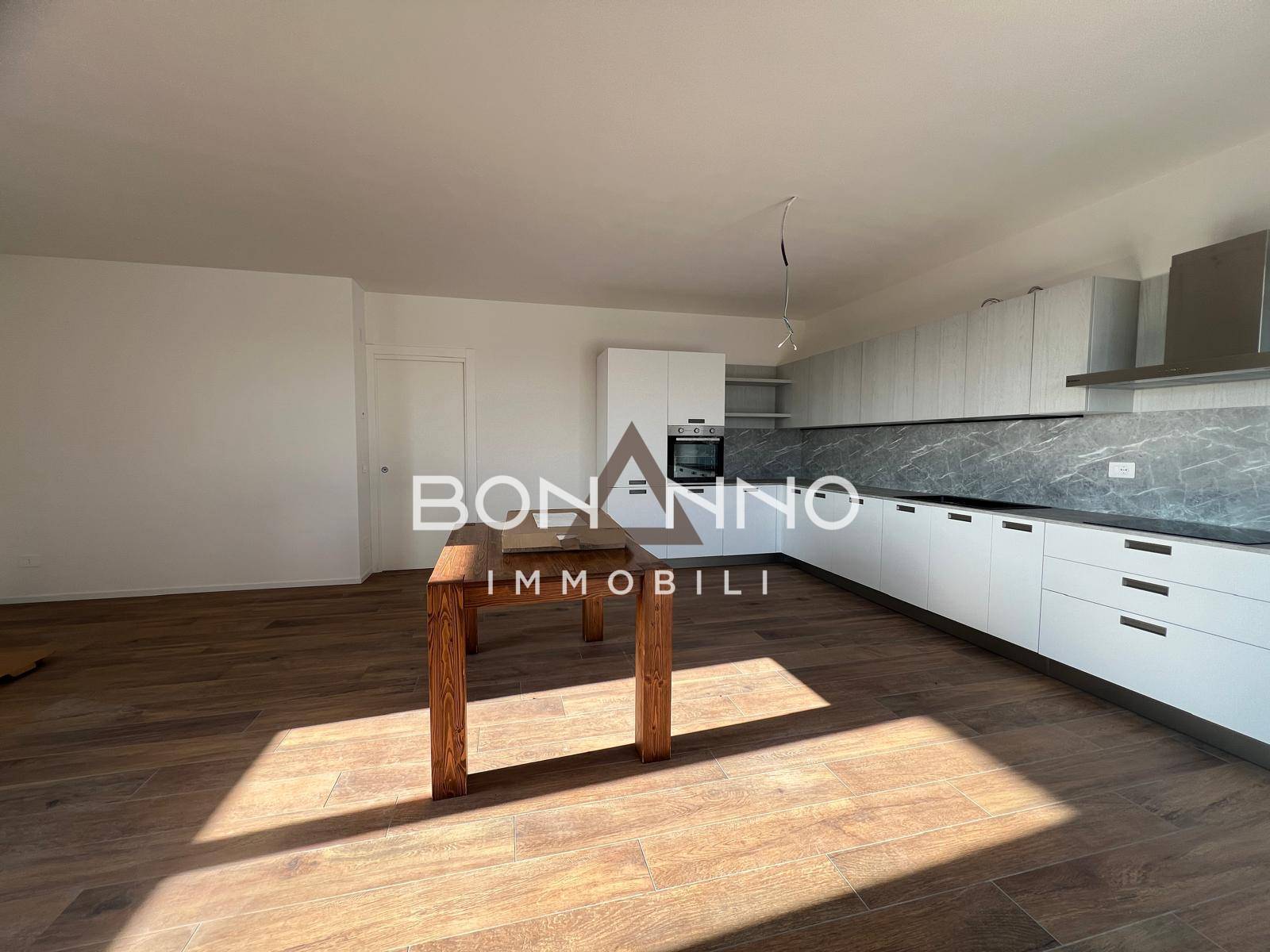 Attico in vendita a Castelfranco Veneto, Salvarosa