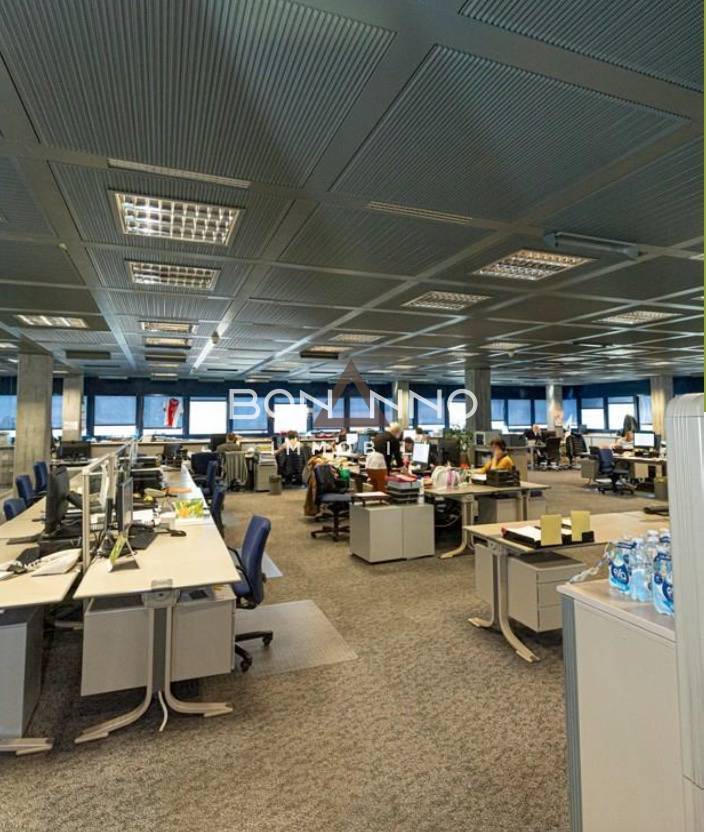 Direzionale in vendita a Albenga