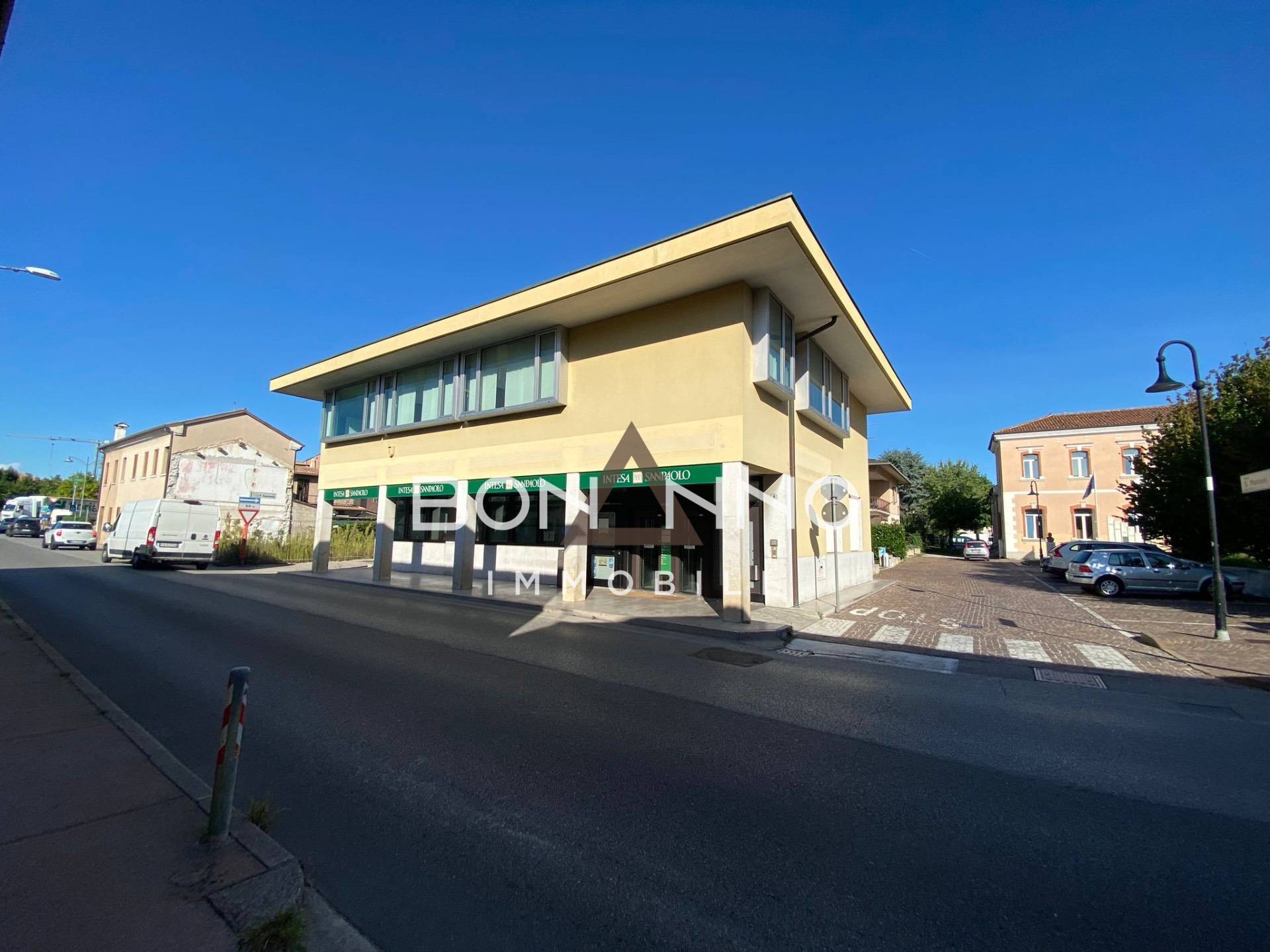 Direzionale in affitto a Loria