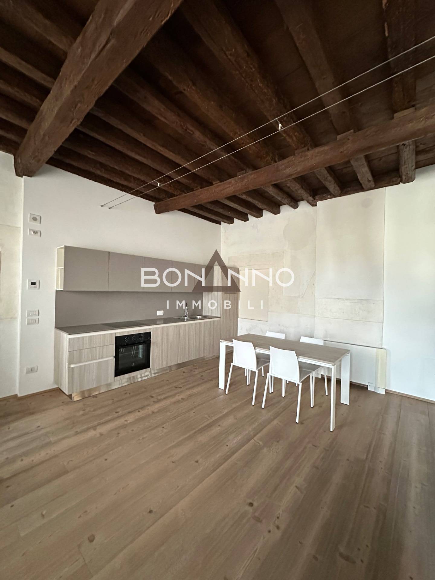 Appartamento in affitto a Montebelluna