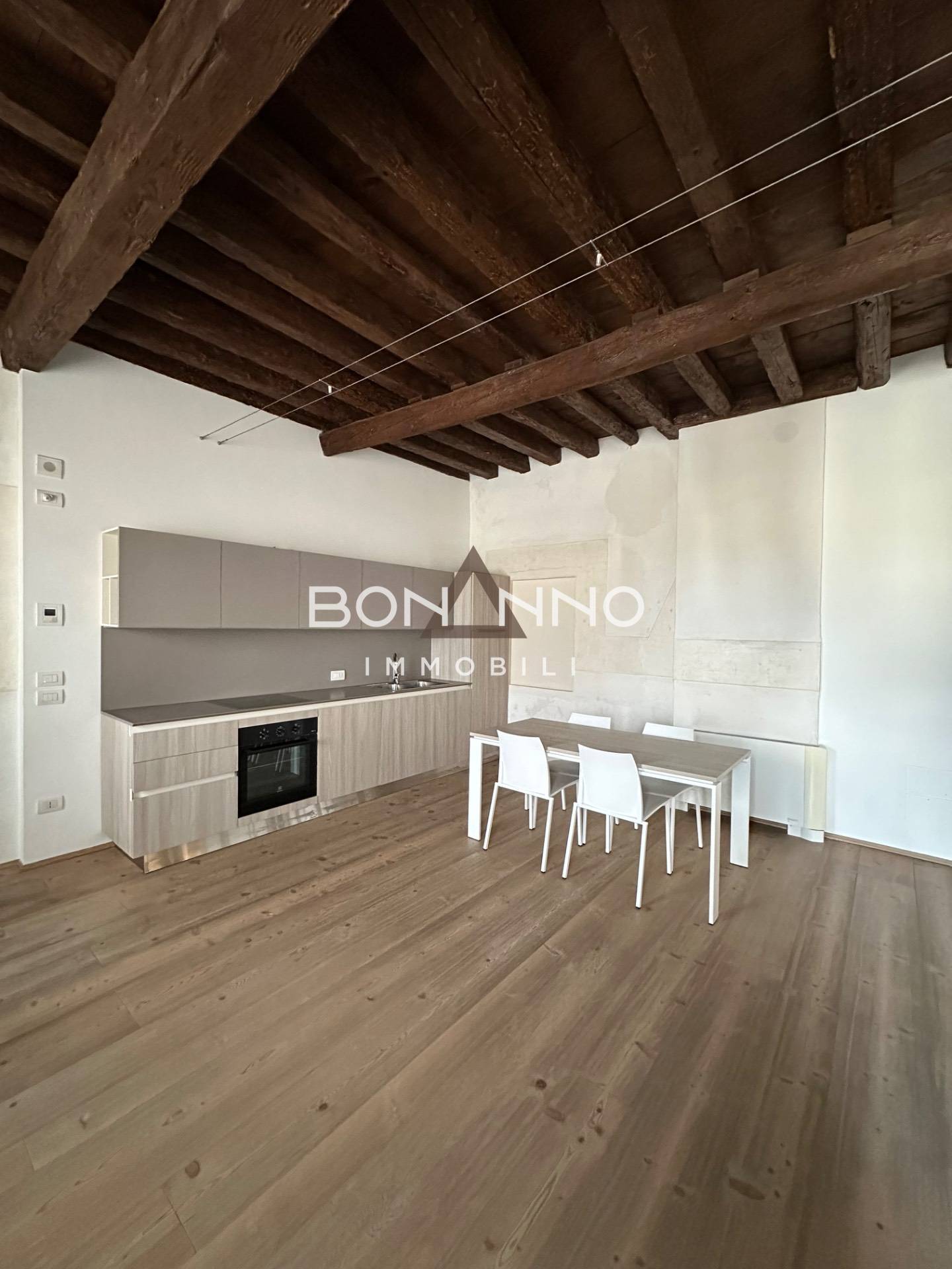 Appartamento in affitto a Montebelluna