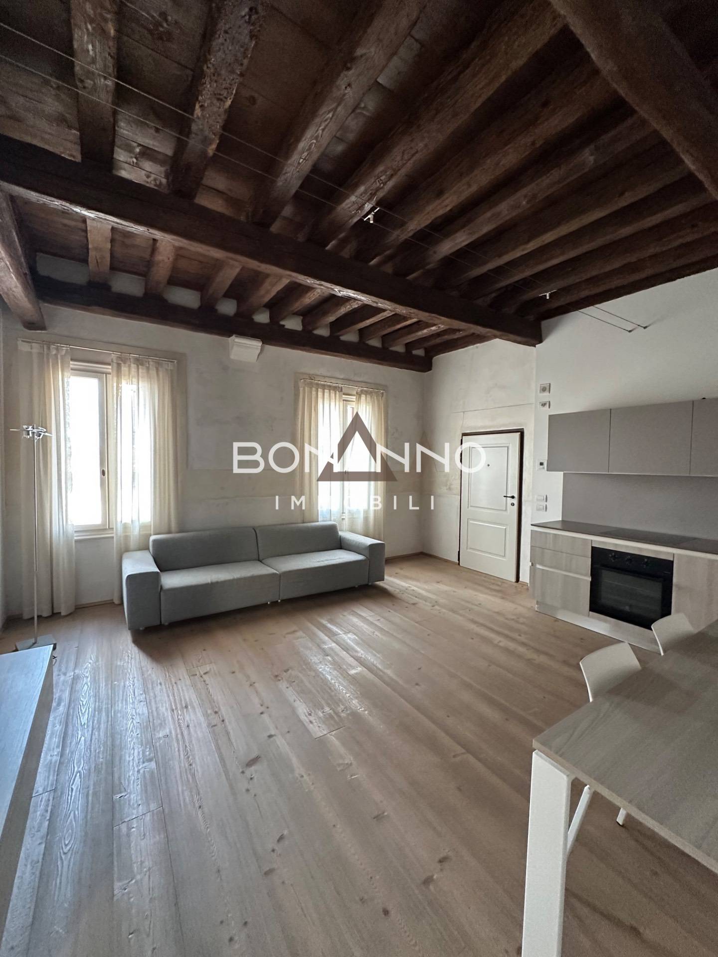 Appartamento in affitto a Montebelluna