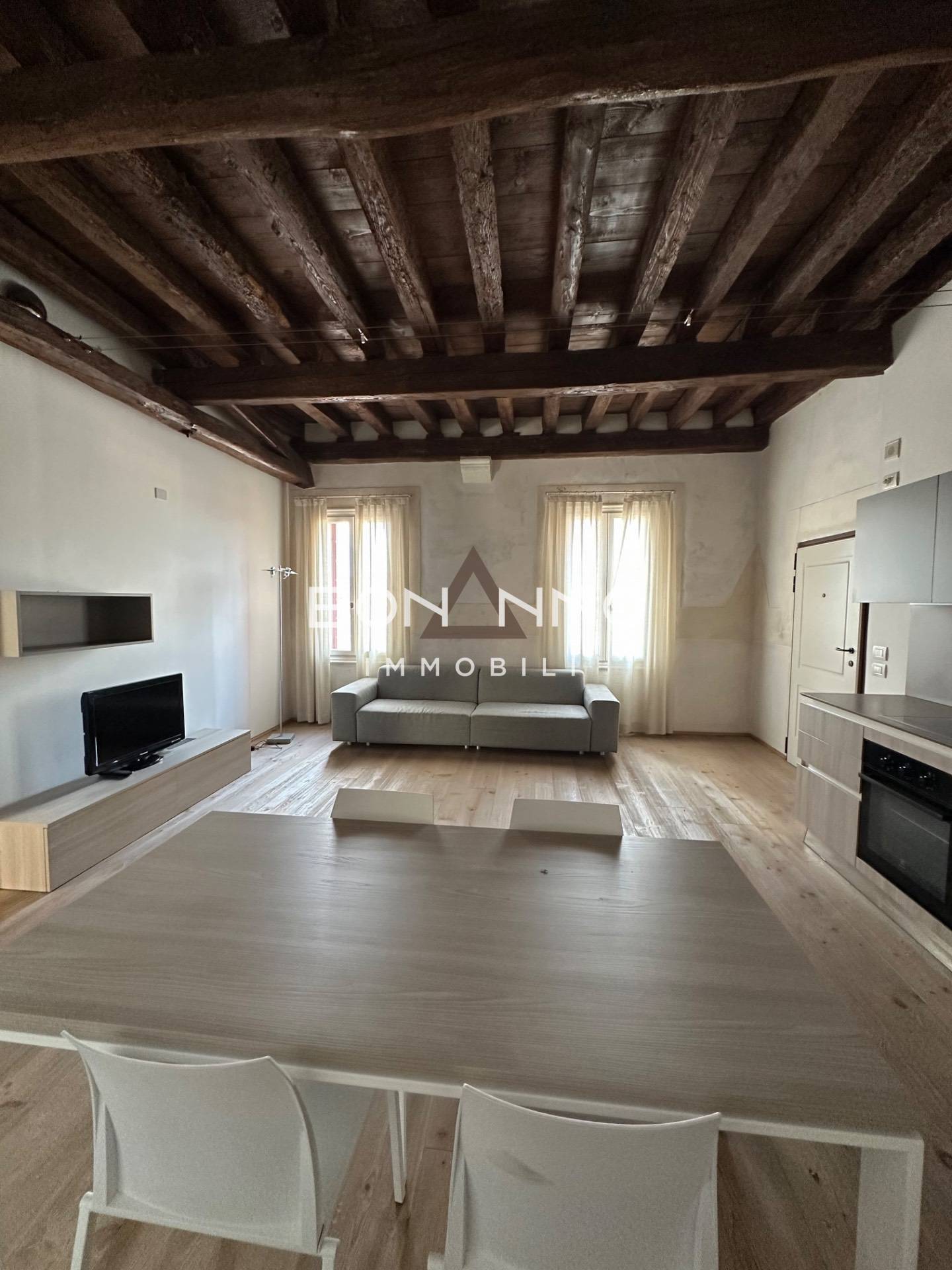 Appartamento in affitto a Montebelluna