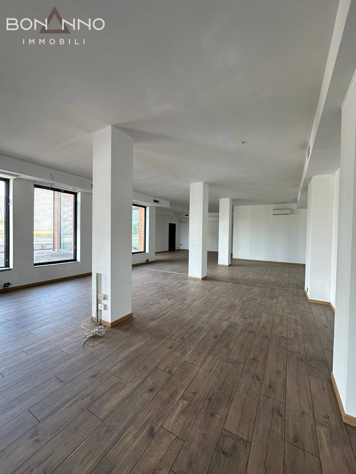 Locale commerciale in affitto a Castelfranco Veneto