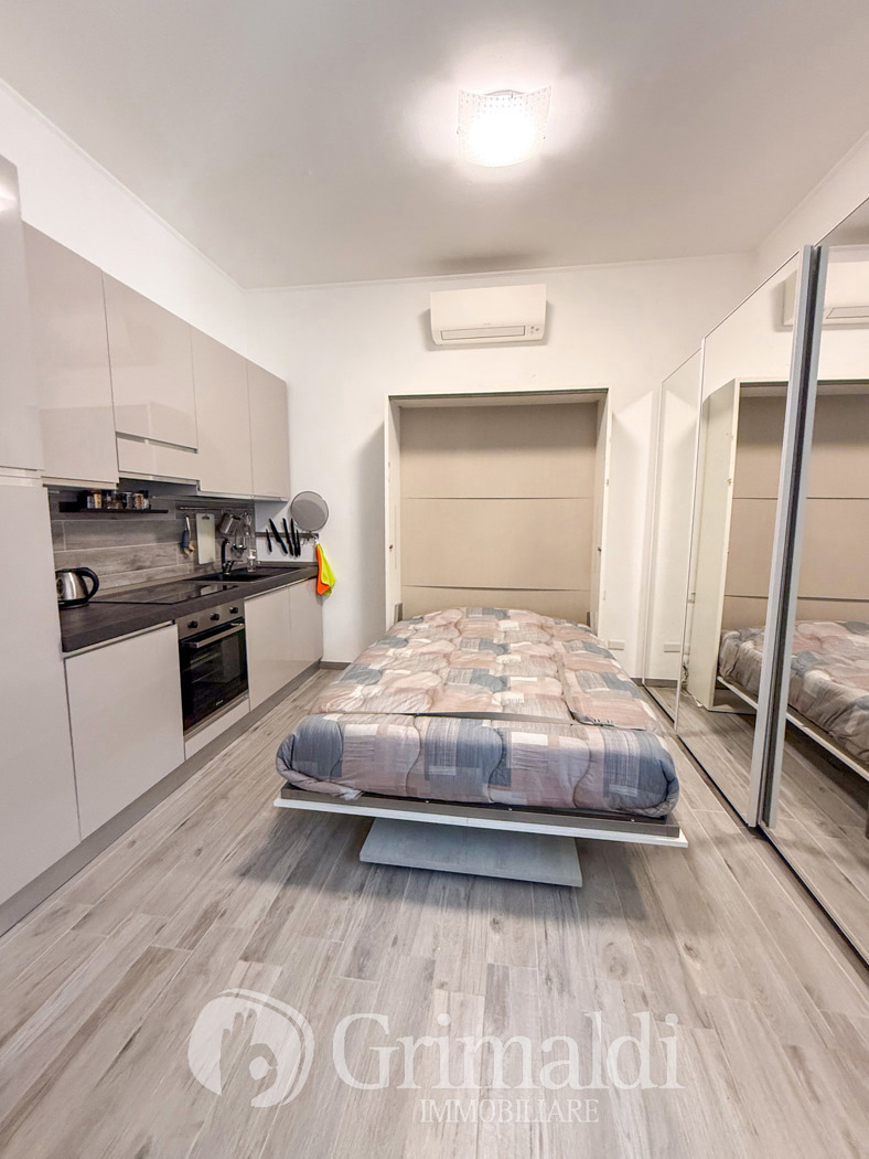 Monolocale arredato in affitto a Milano