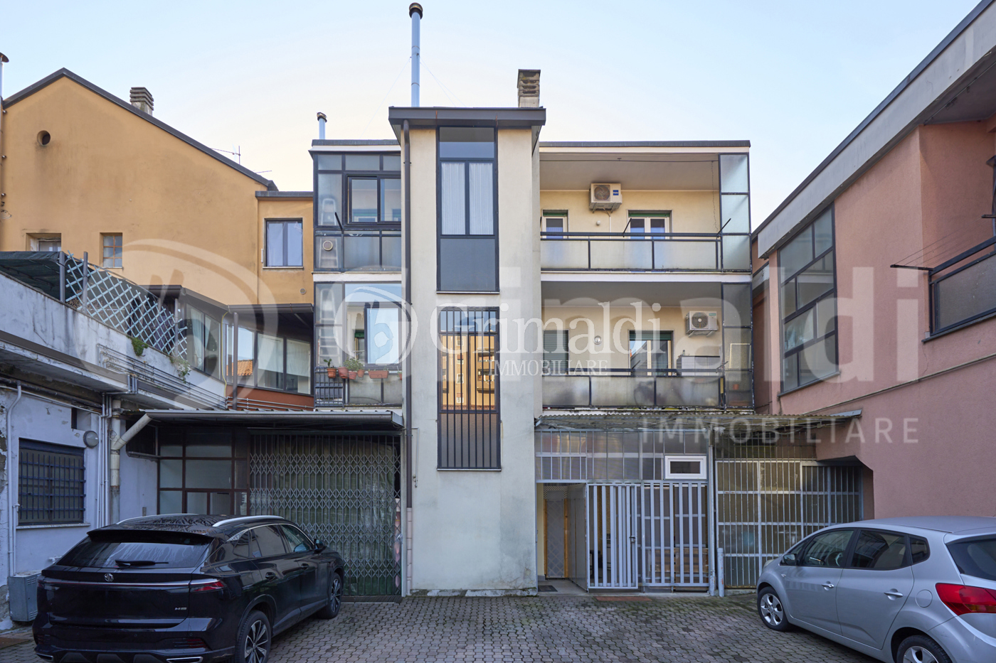 Box/Garage 23mq in vendita a Cinisello Balsamo