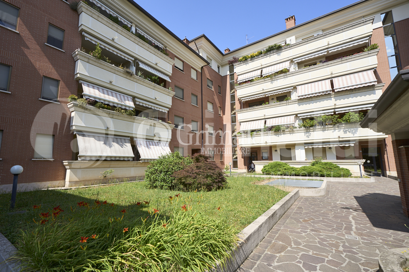 Quadrilocale in vendita a Cinisello Balsamo