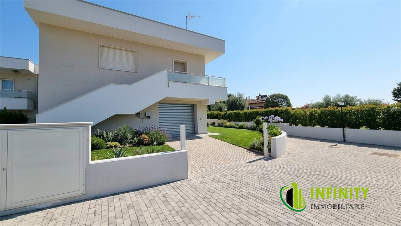 Villa classe A4 a Matera