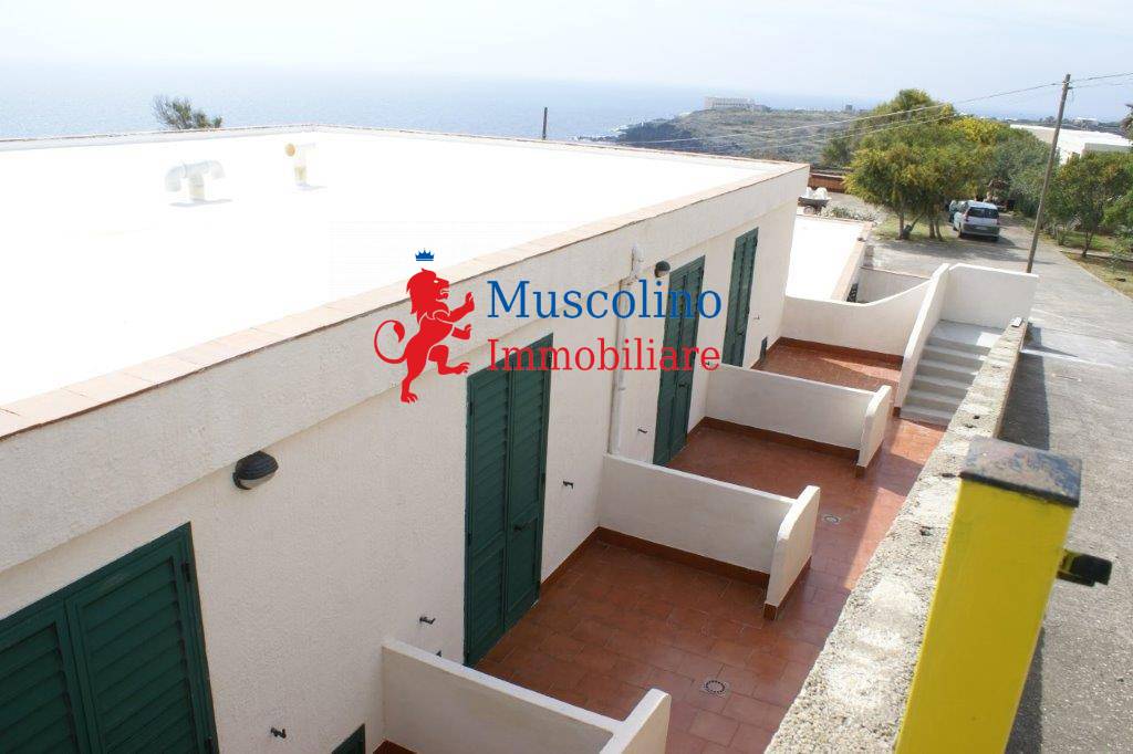 Villa con terrazzo a Pantelleria