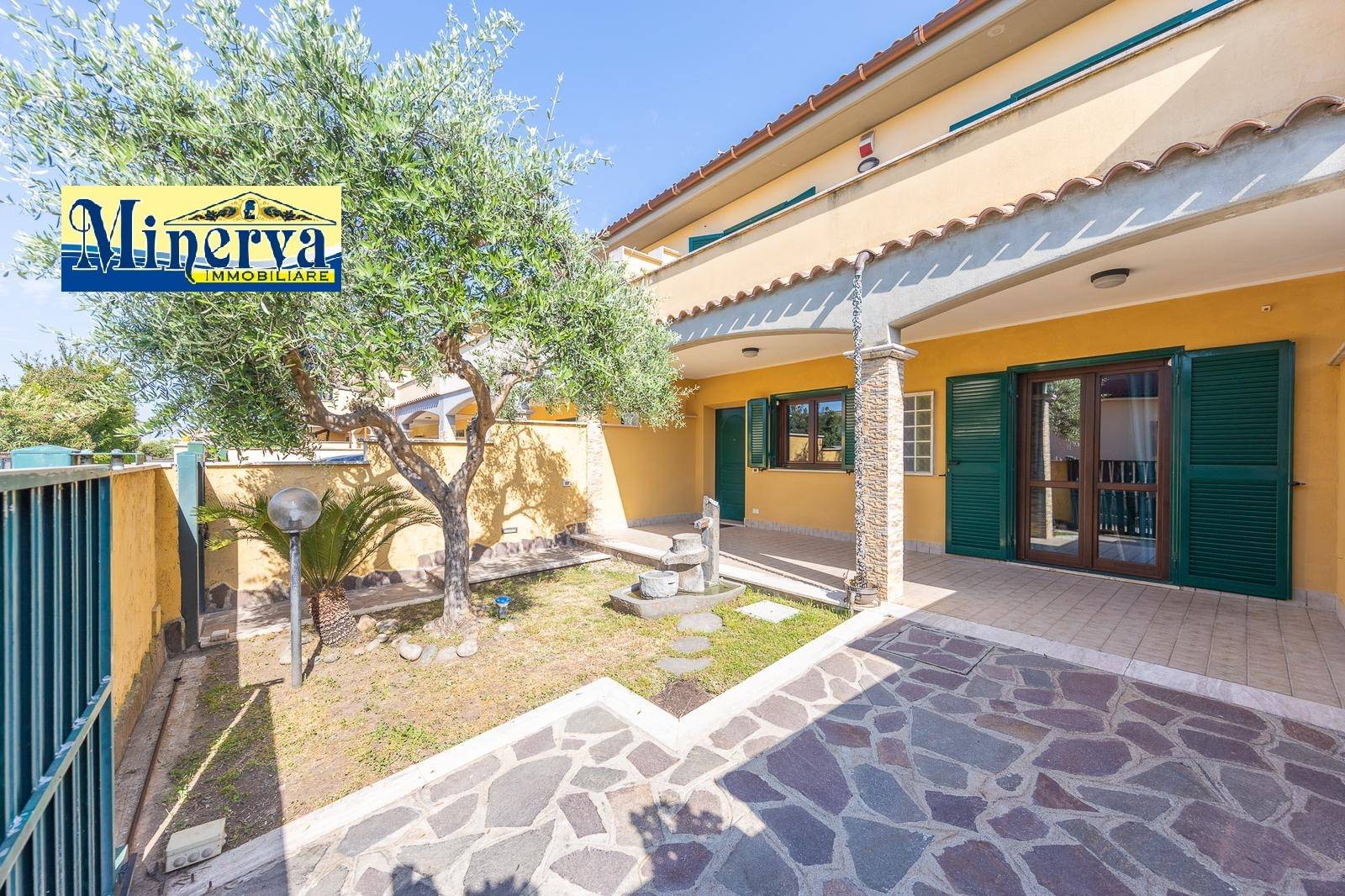 Villette a schiera in vendita a Anzio