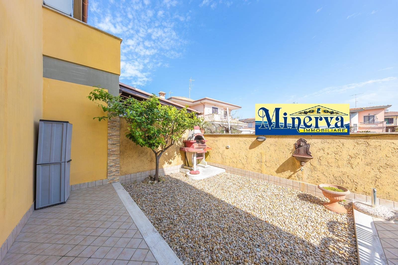 Villette a schiera in vendita a Anzio