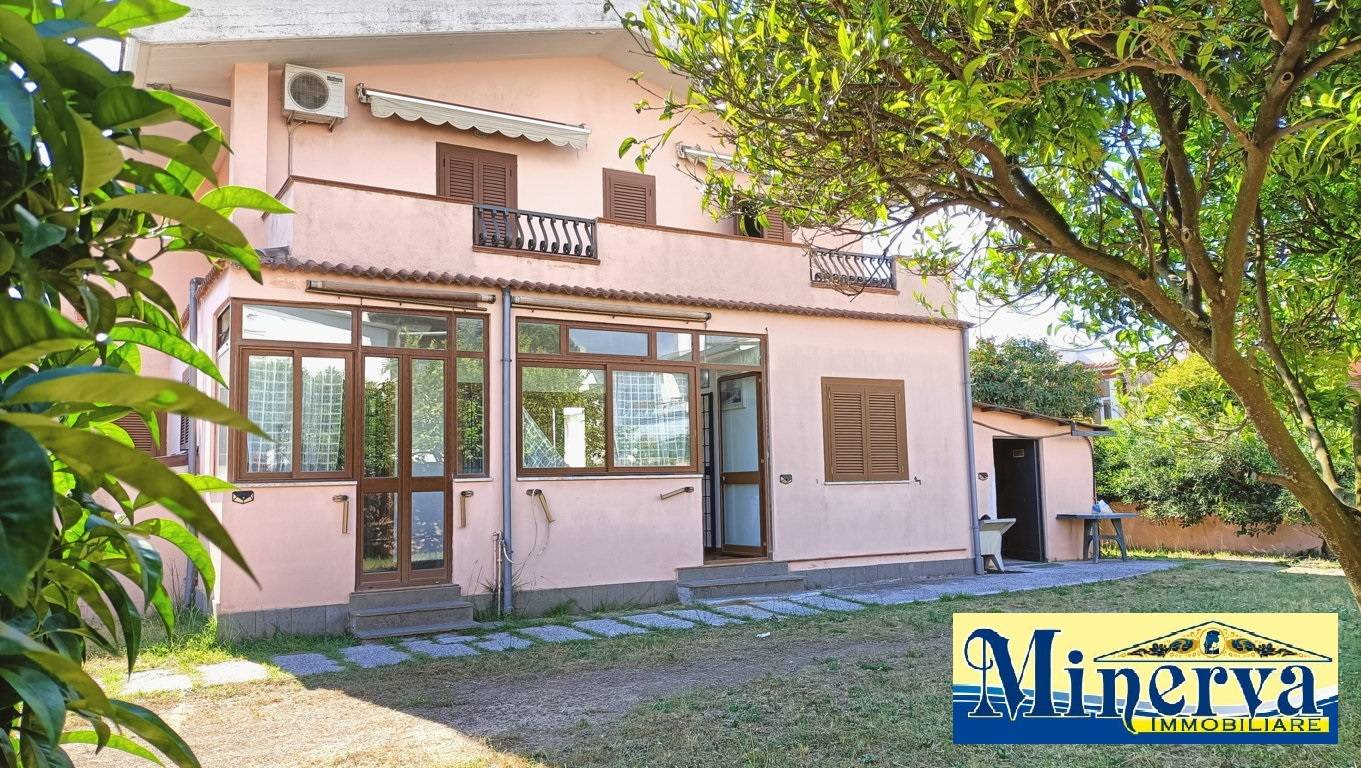 Villino in Bifamiliare in vendita a Anzio