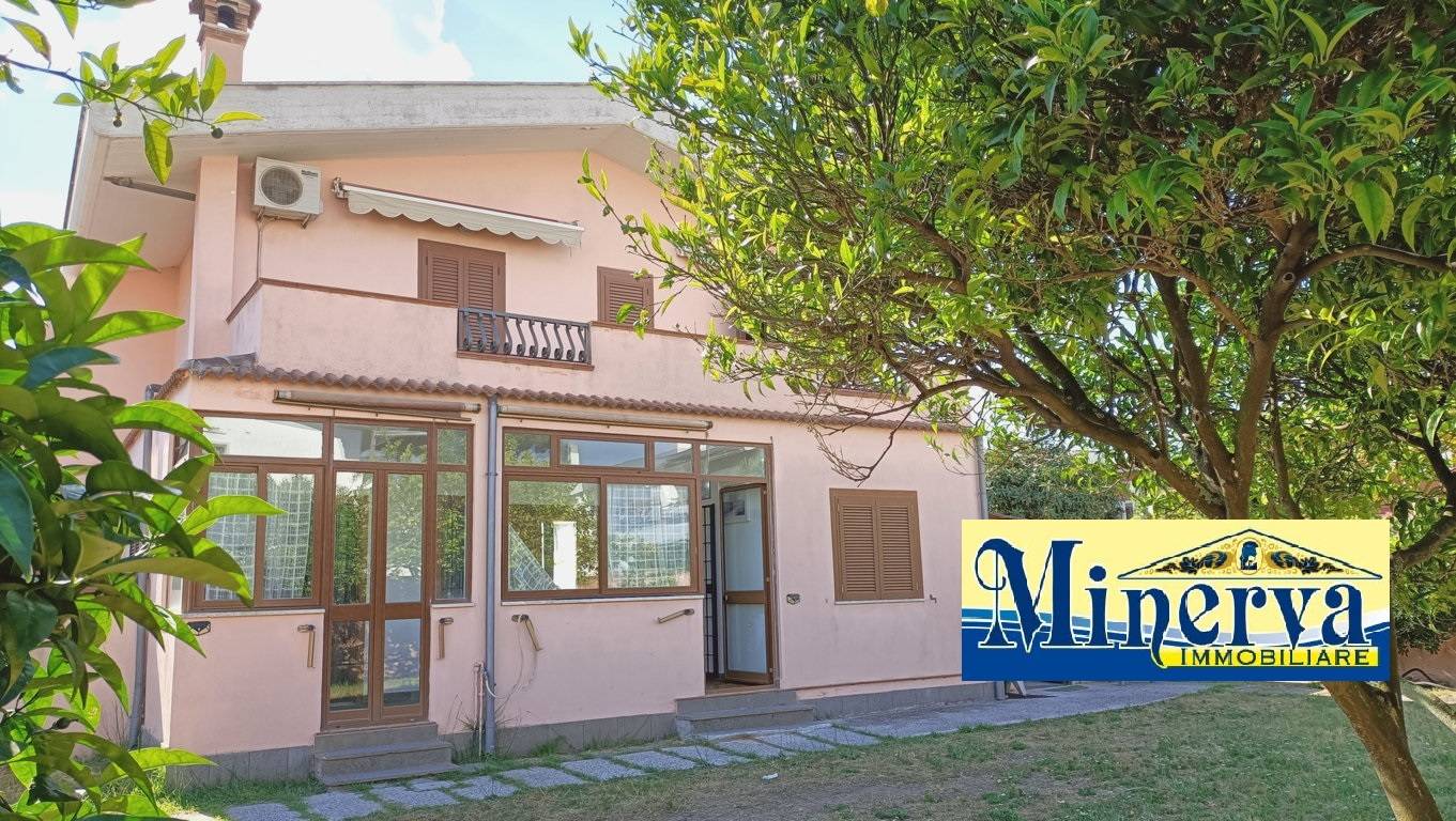Villino in Bifamiliare in vendita a Anzio