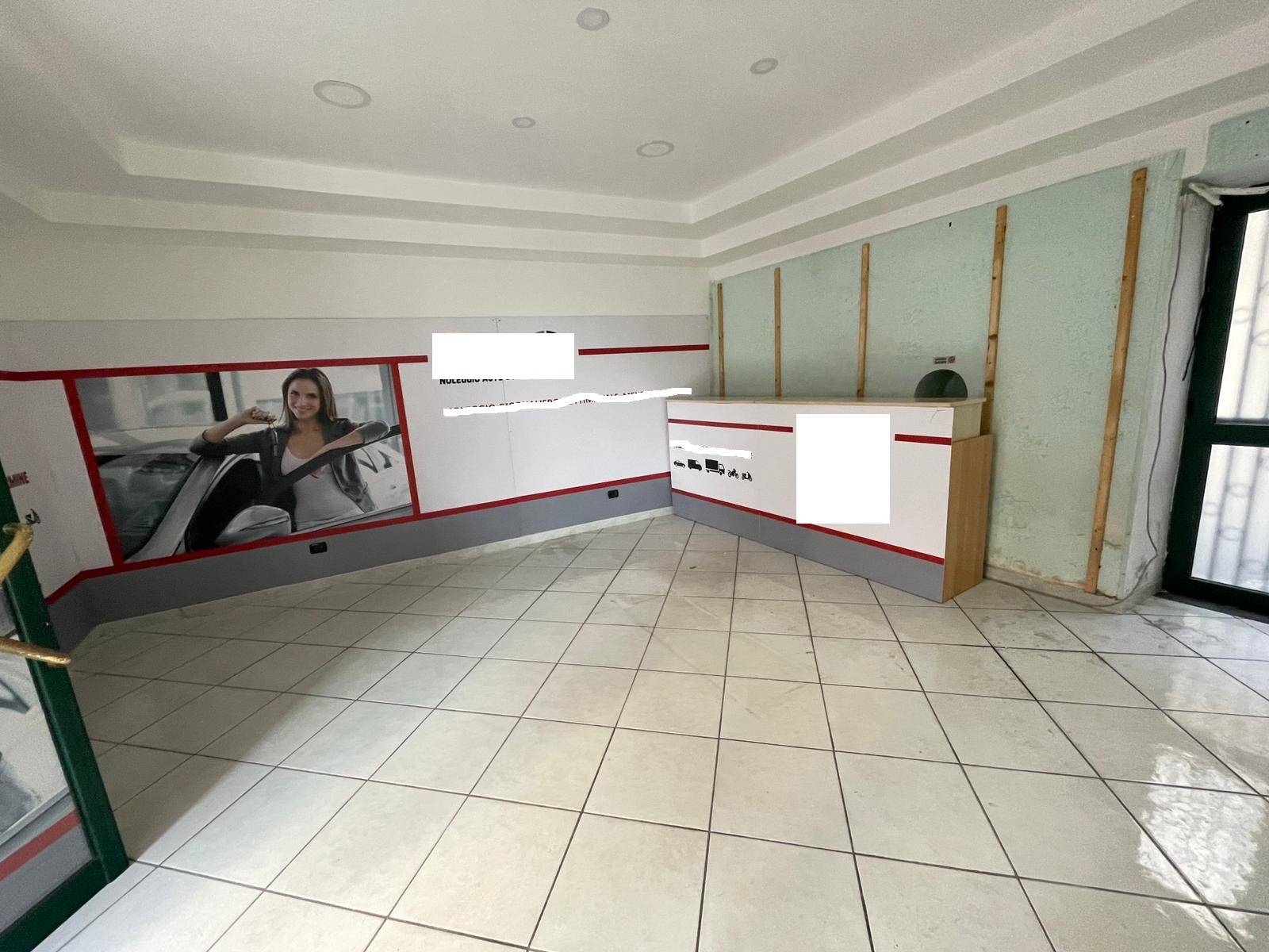 Locale commerciale in vendita a Pompei