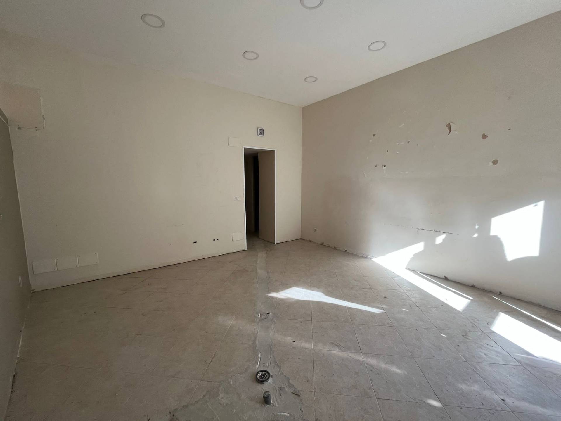 Locale commerciale in affitto a Ottaviano