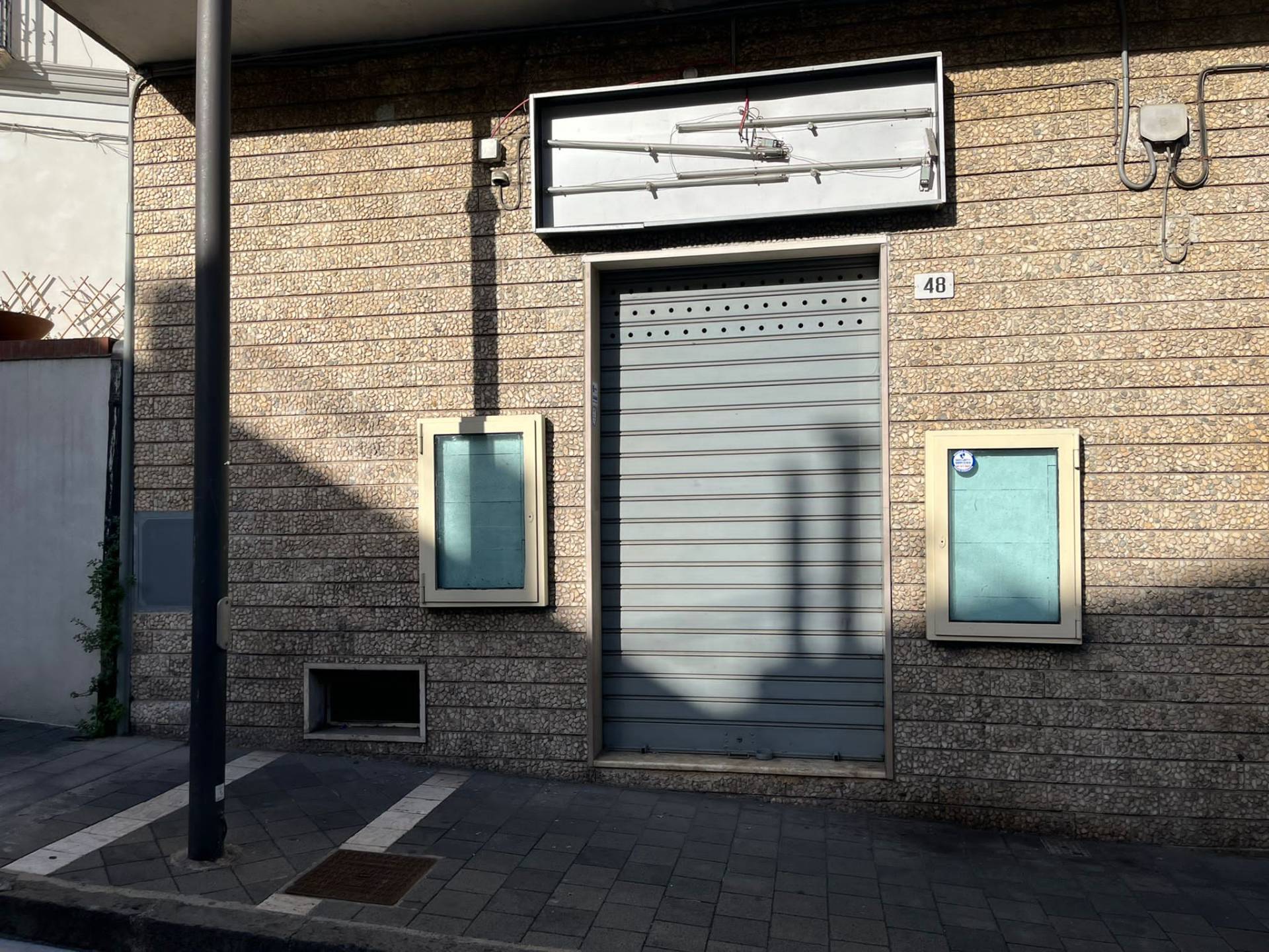 Locale commerciale in affitto a Ottaviano